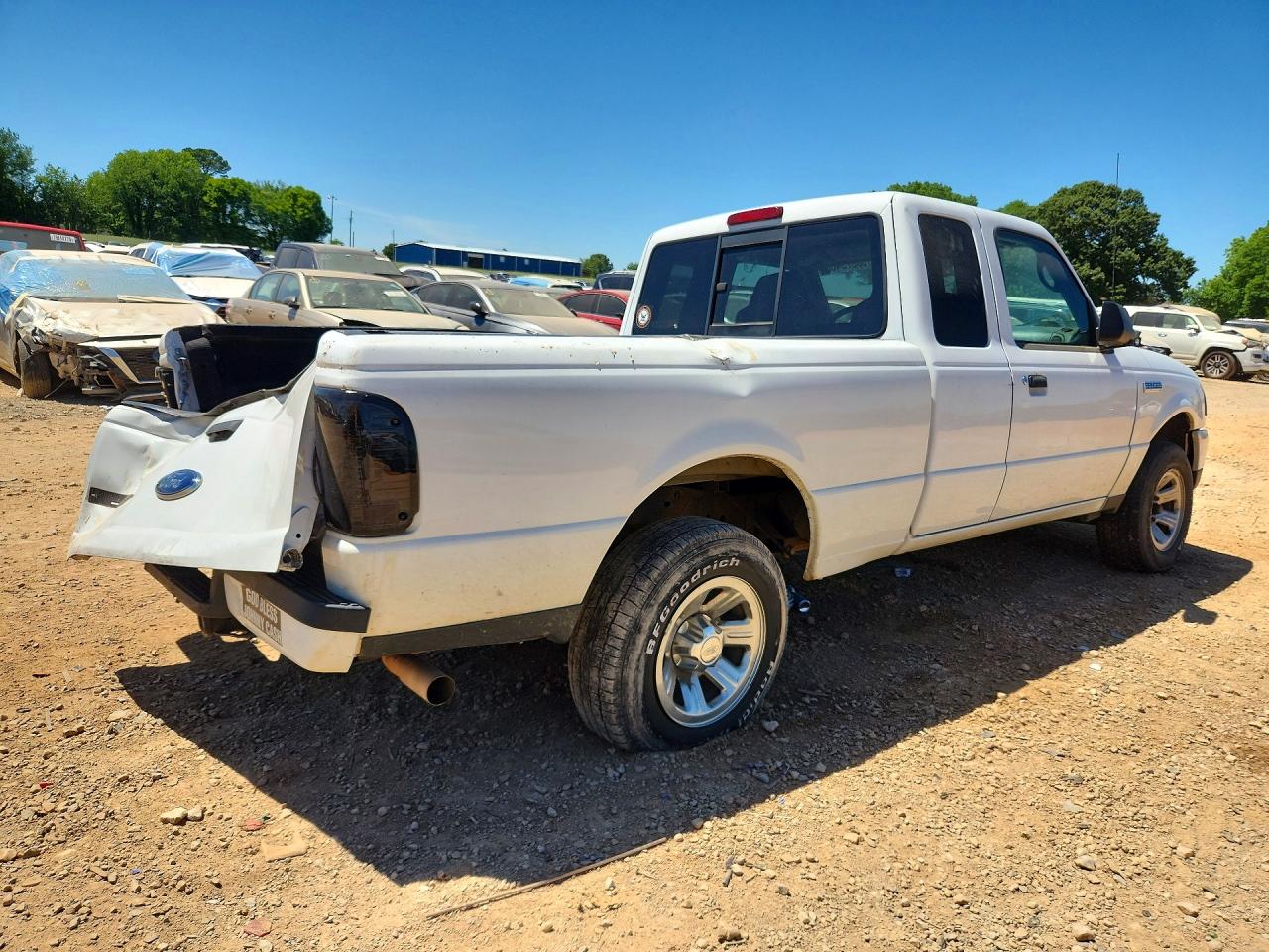 2009 Ford Ranger Super Cab White vin: 1FTYR44E49PA58588