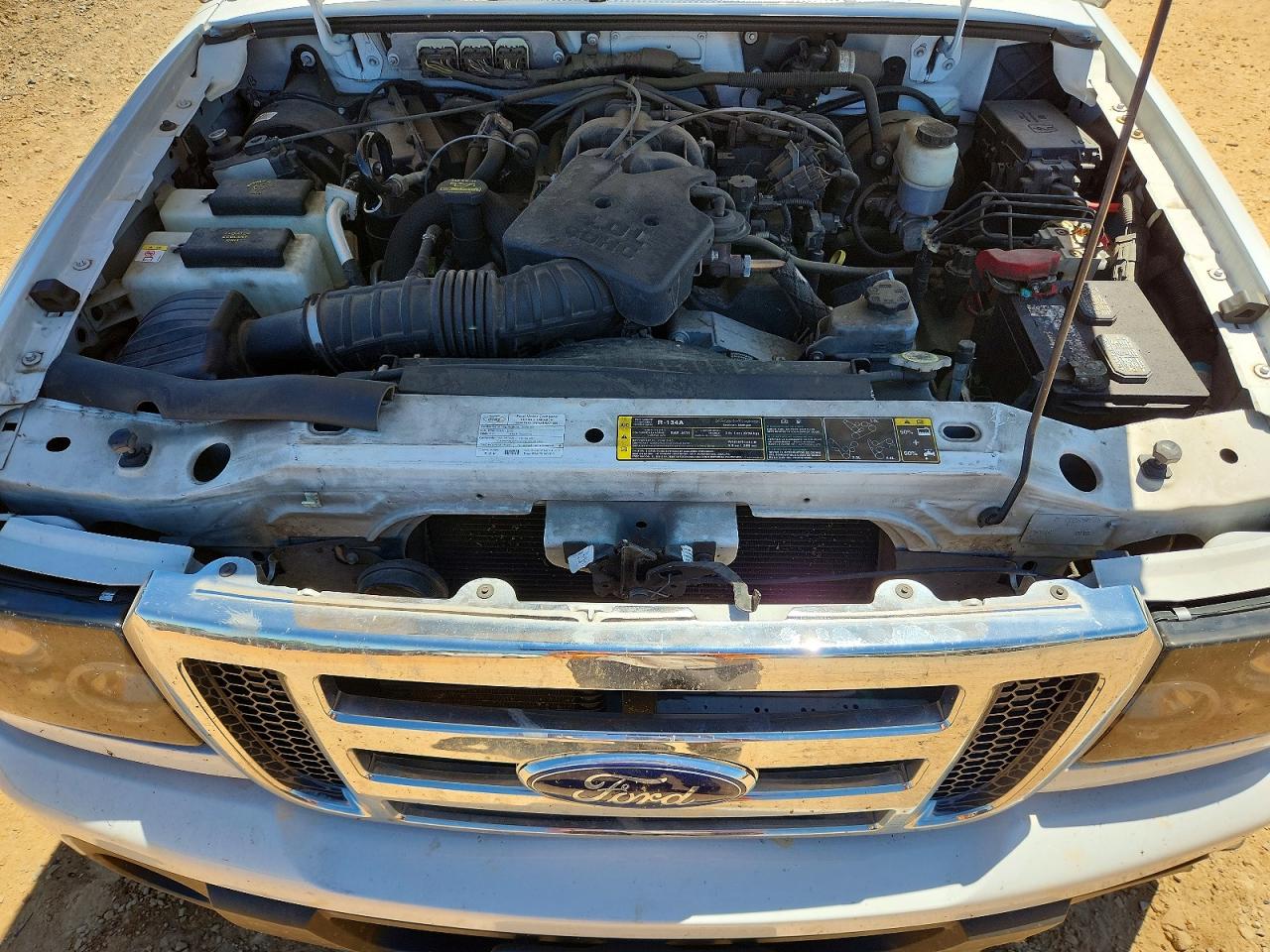 2009 Ford Ranger Super Cab White vin: 1FTYR44E49PA58588