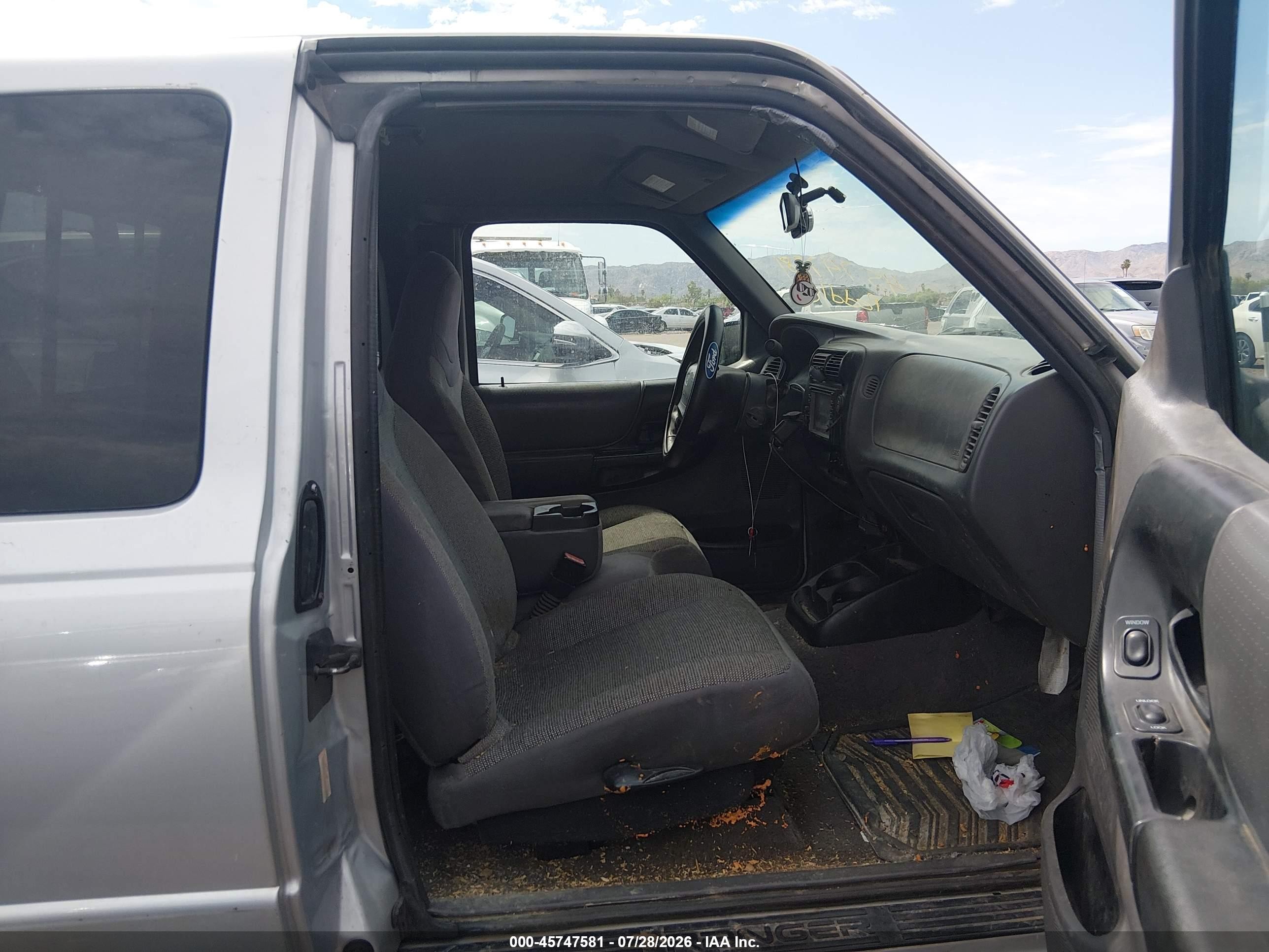 2002 Ford Ranger Xlt Silver vin: 1FTYR44E52PB62707