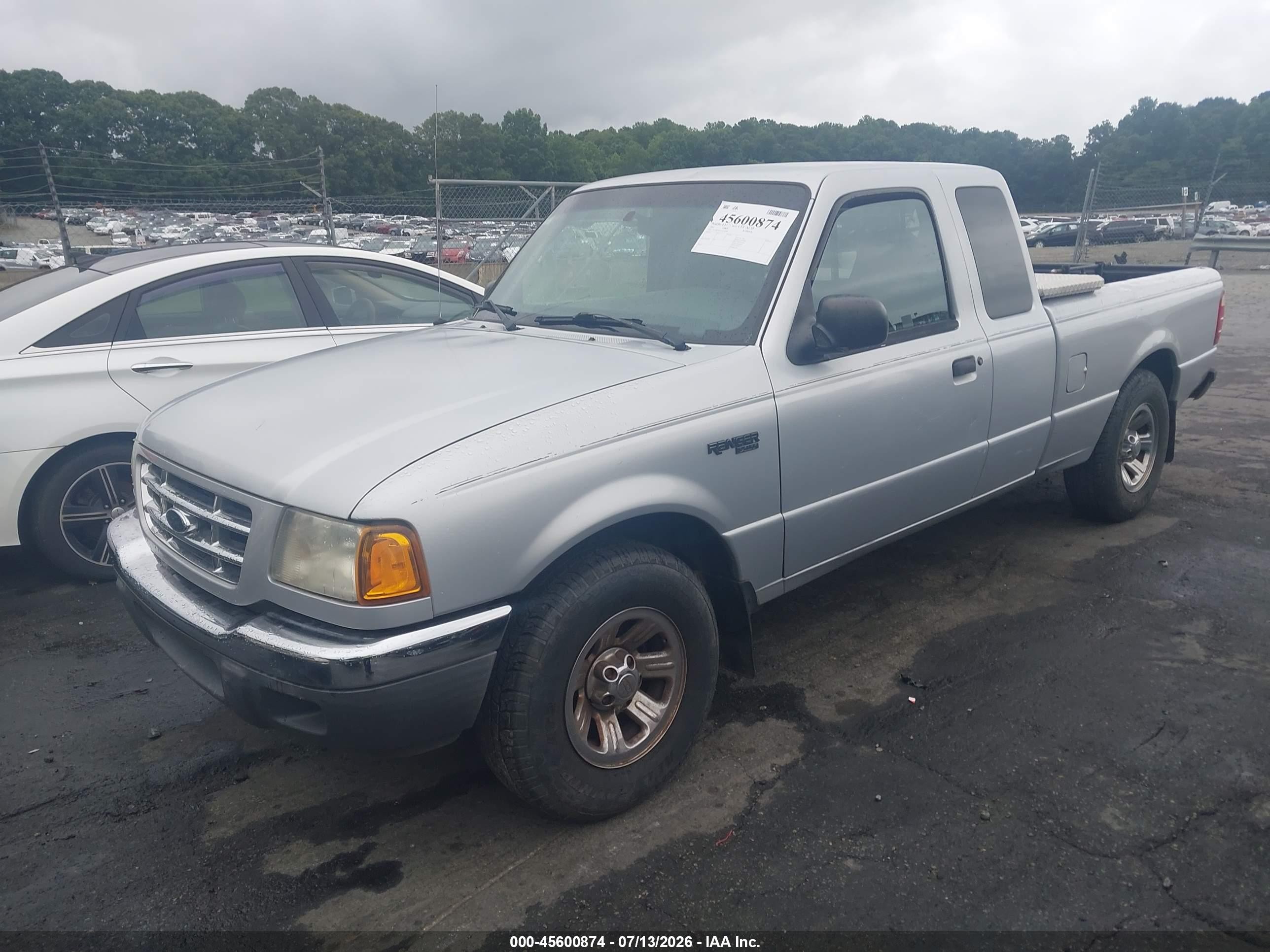 2002 Ford Ranger Xlt Silver vin: 1FTYR44E72TA38400