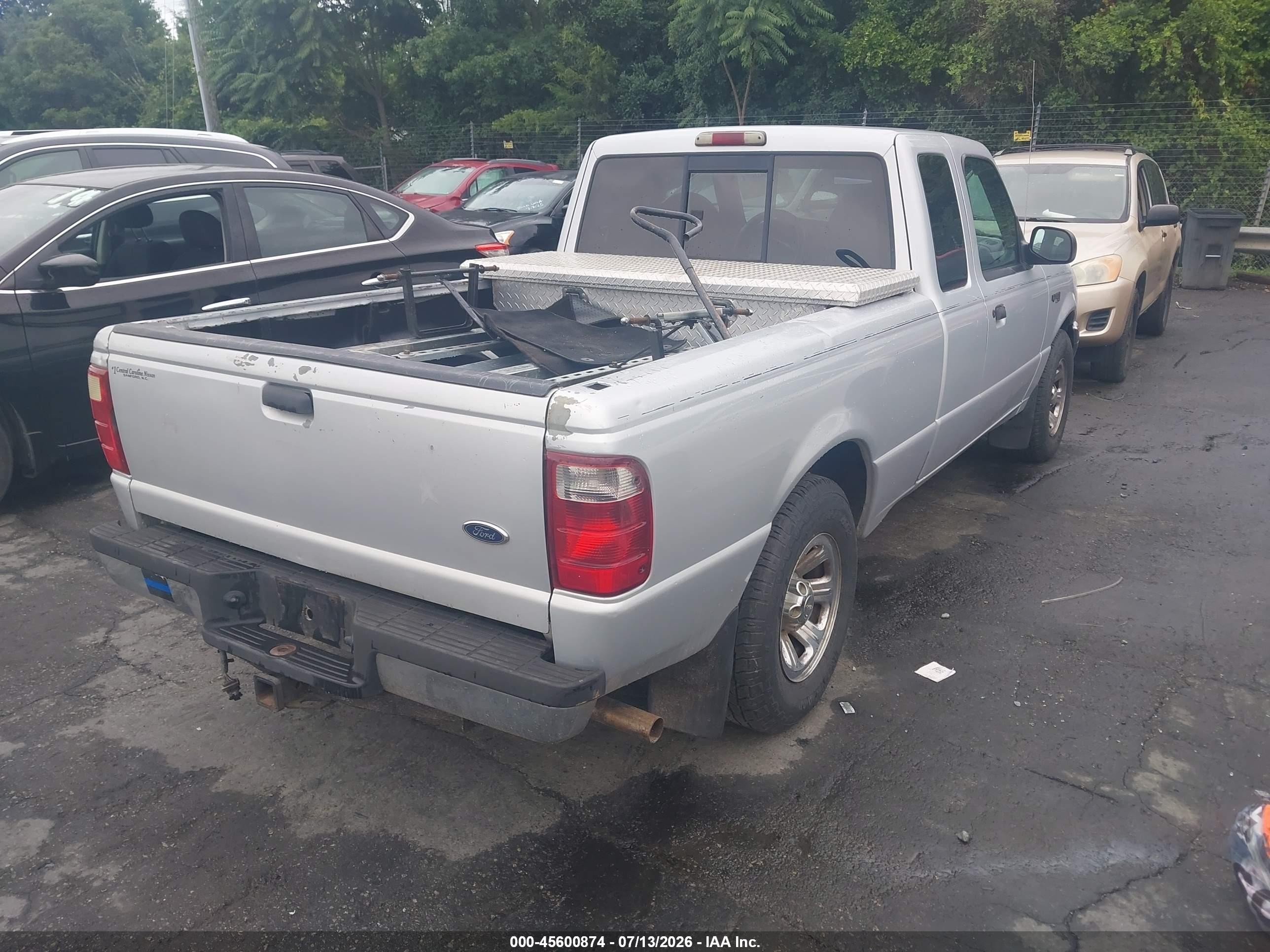 2002 Ford Ranger Xlt Silver vin: 1FTYR44E72TA38400