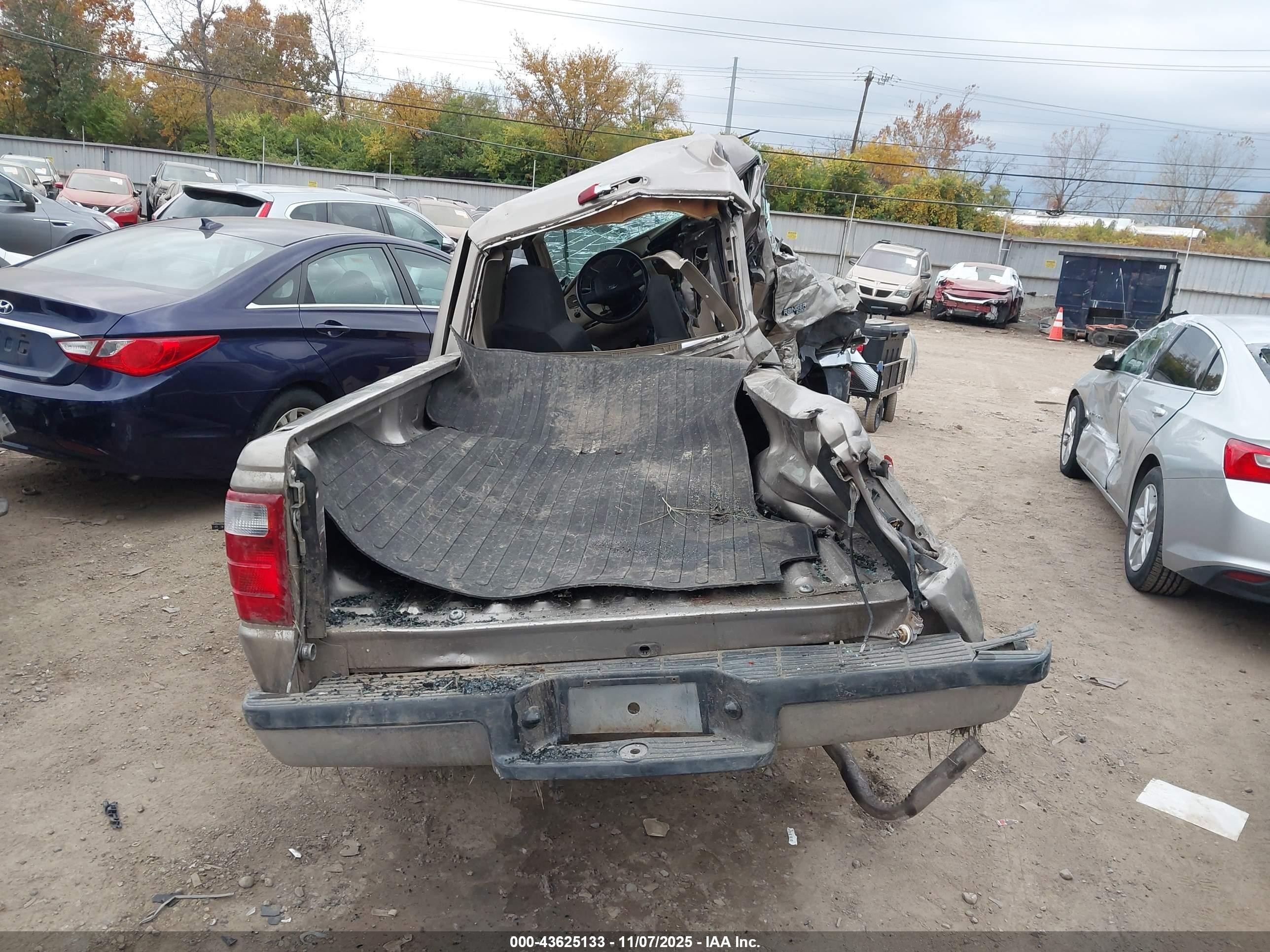 2004 Ford Ranger Xlt Gold vin: 1FTYR44E84PA21181