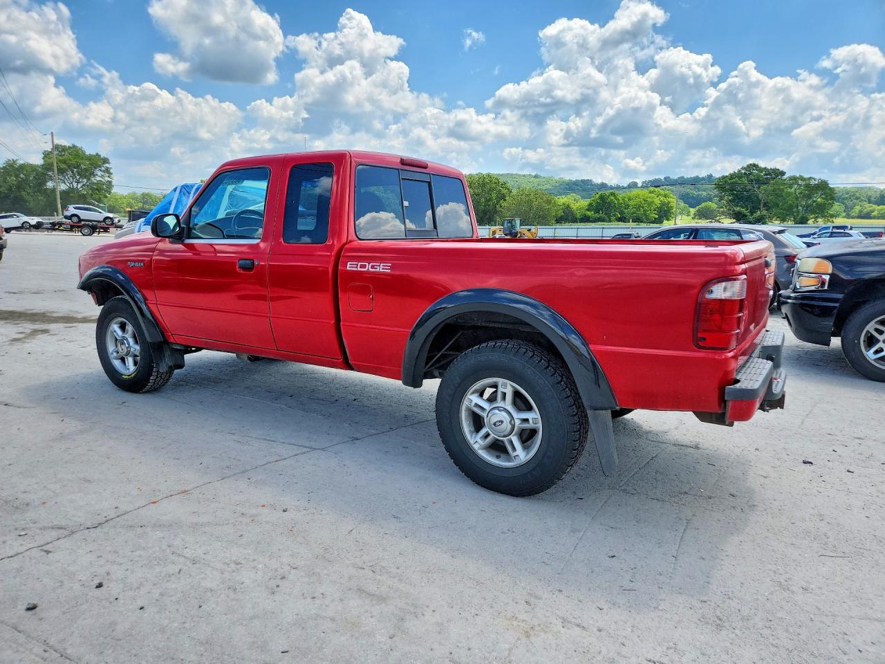 2002 Ford Ranger Super Cab Red vin: 1FTYR44U02PA51246