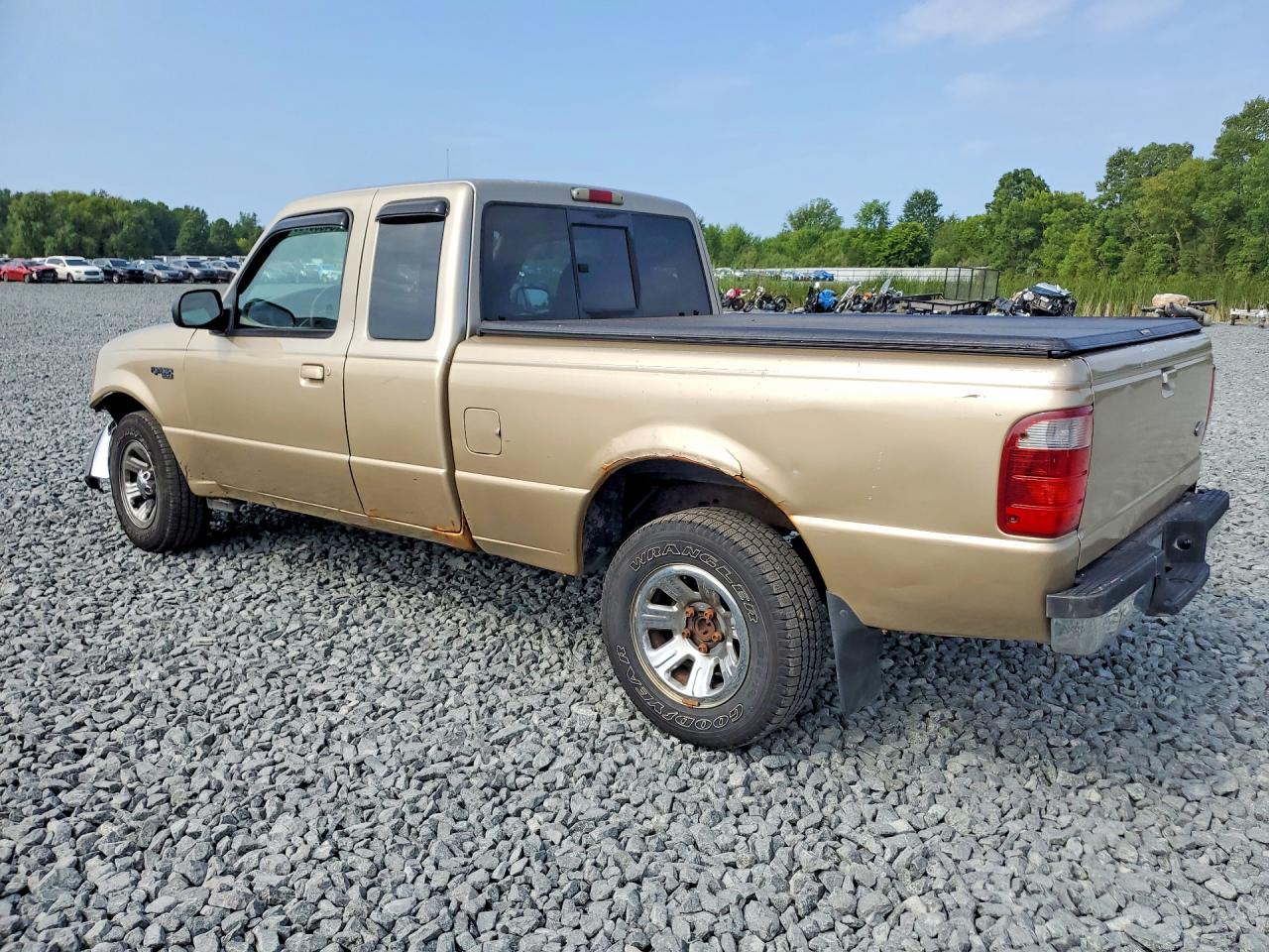 2002 Ford Ranger Super Cab Gold vin: 1FTYR44U02PB16726