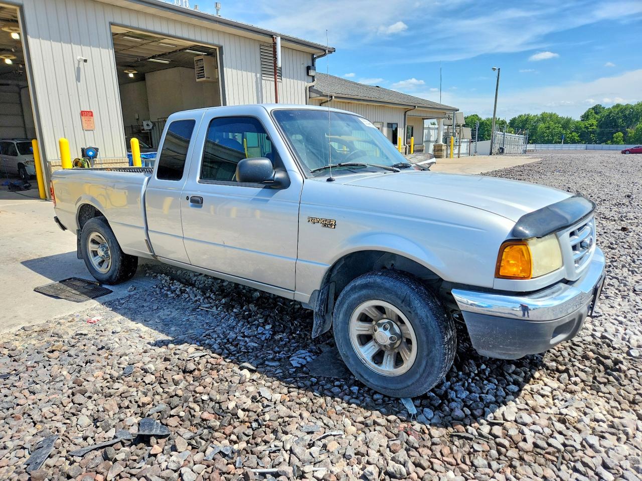 2002 Ford Ranger Super Cab Silver vin: 1FTYR44U32PA31895
