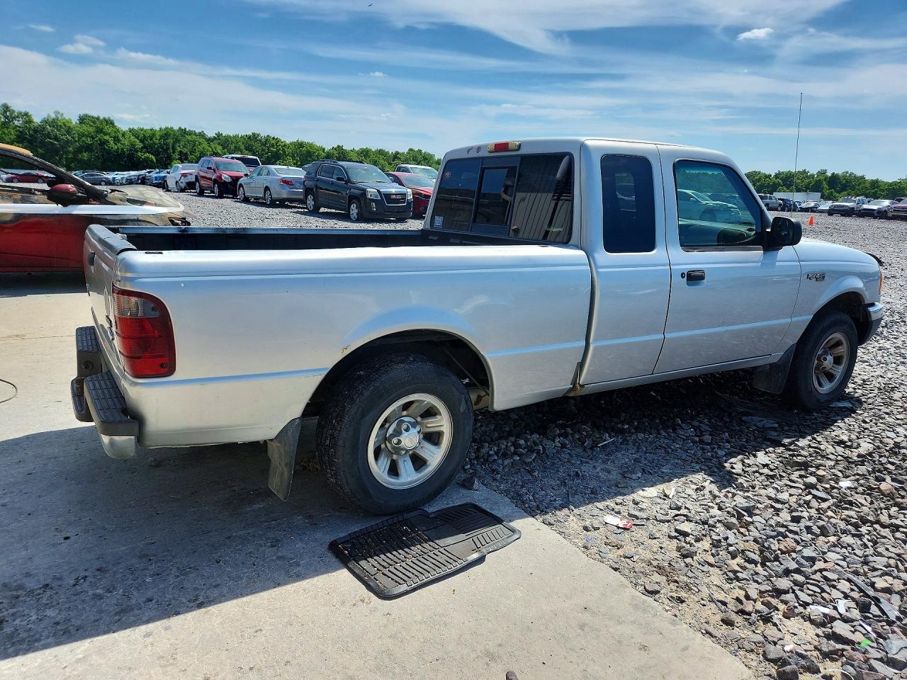 2002 Ford Ranger Super Cab Silver vin: 1FTYR44U32PA31895