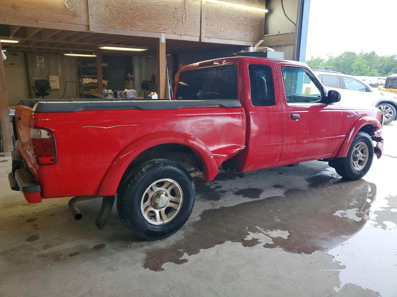 2002 Ford Ranger Super Cab Red vin: 1FTYR44U52PB07603