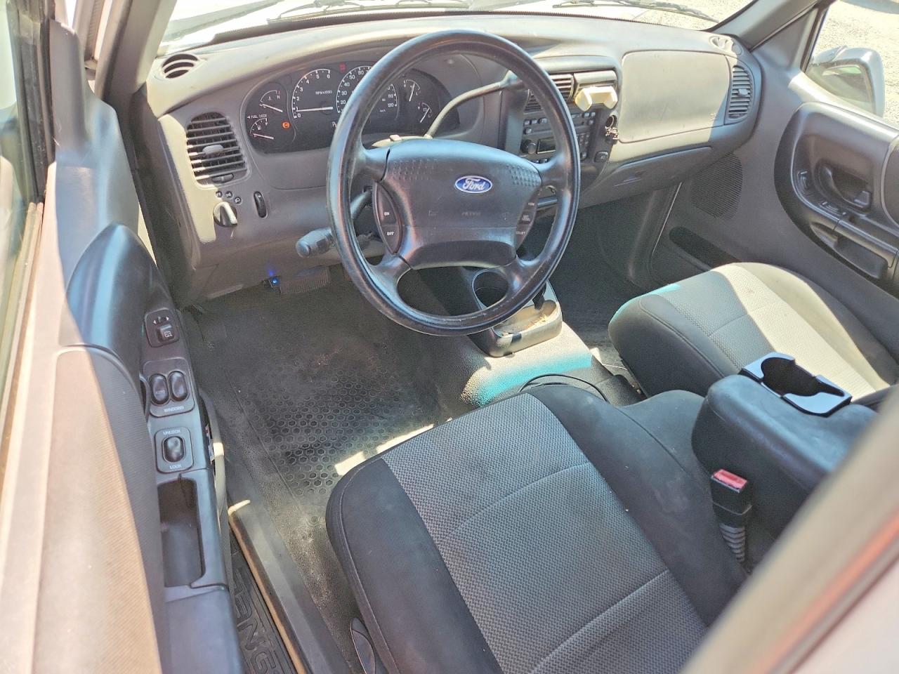 2003 Ford Ranger Super Cab White vin: 1FTYR44U53PB87180
