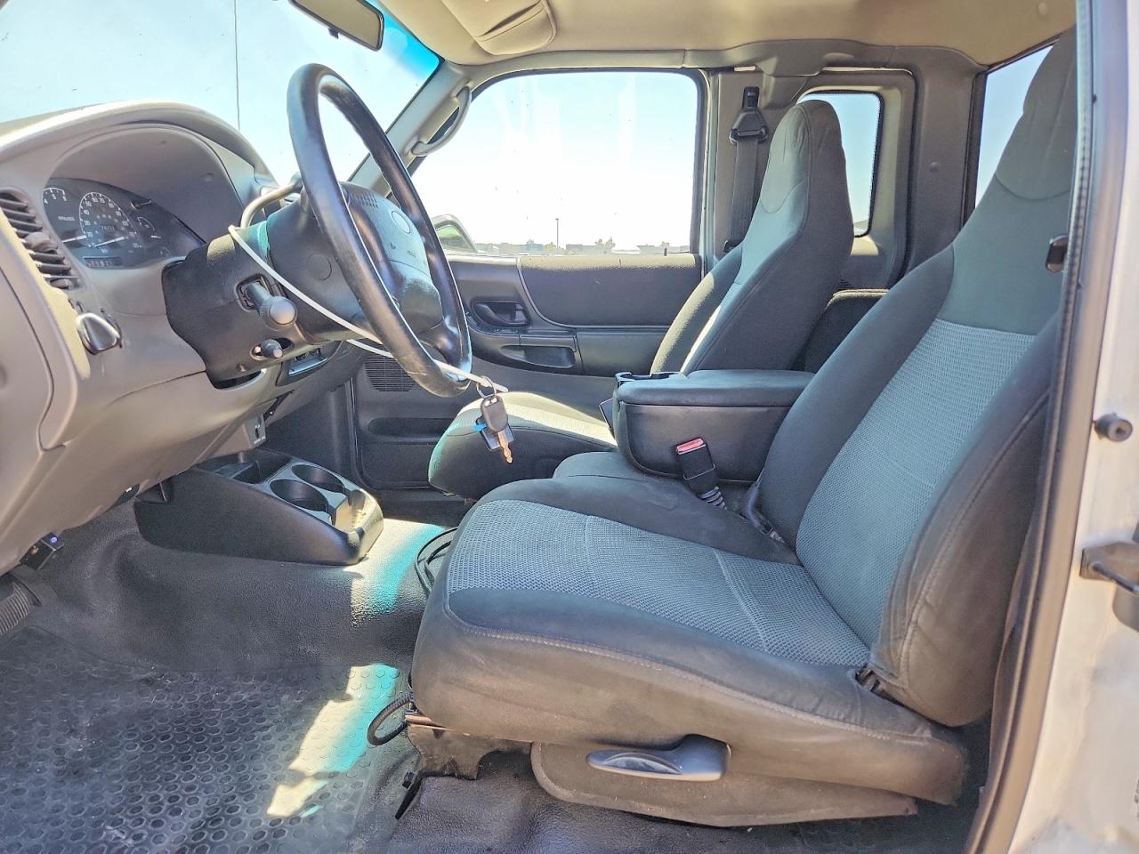 2003 Ford Ranger Super Cab White vin: 1FTYR44U53PB87180