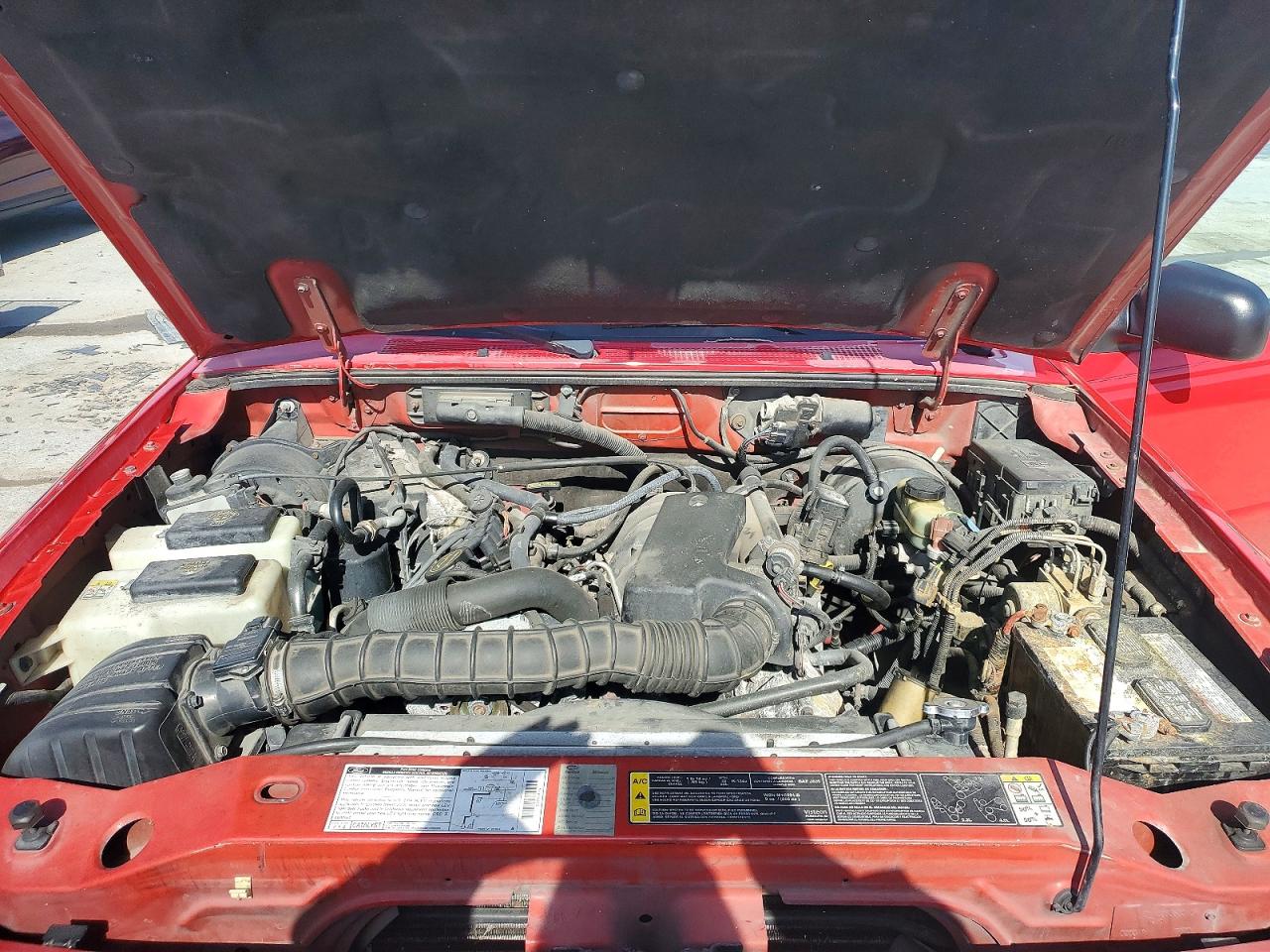2002 Ford Ranger Super Cab Red vin: 1FTYR44U62PB13619