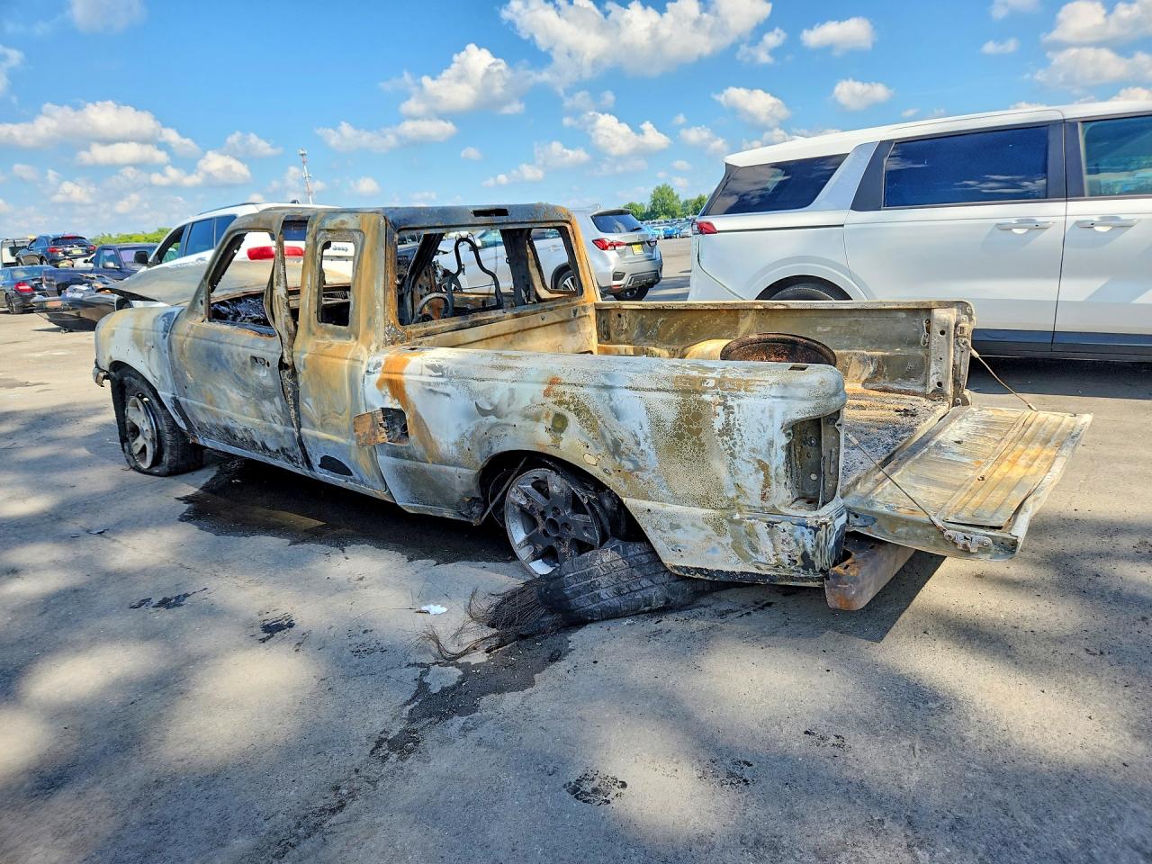 2005 Ford Ranger Super Cab Burn vin: 1FTYR44U75PA33136