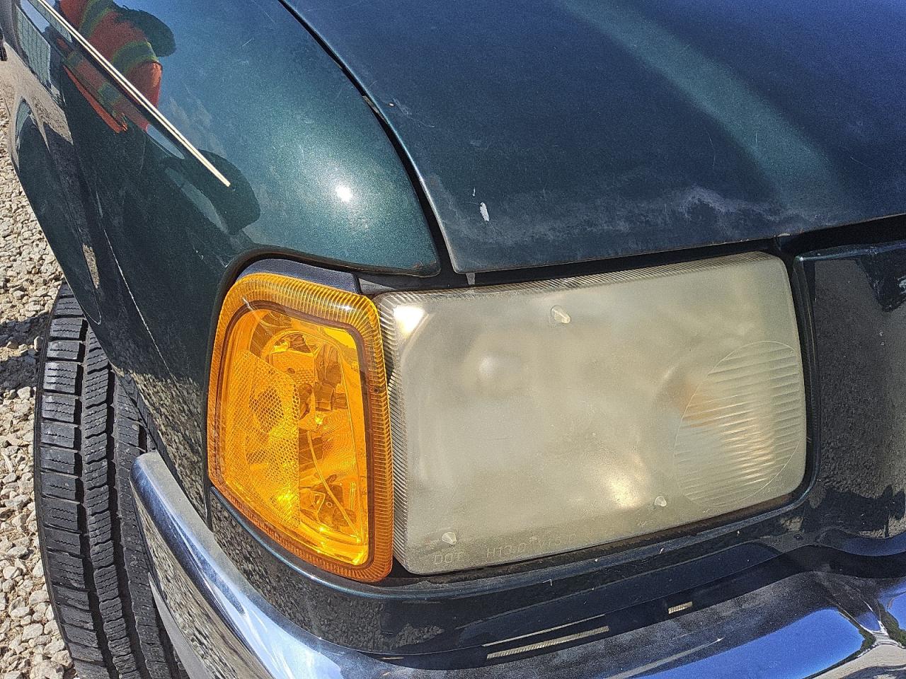 2002 Ford Ranger Super Cab Green vin: 1FTYR44U82PA53309 Damage: Right Head Lamp, Faded, Repair Required