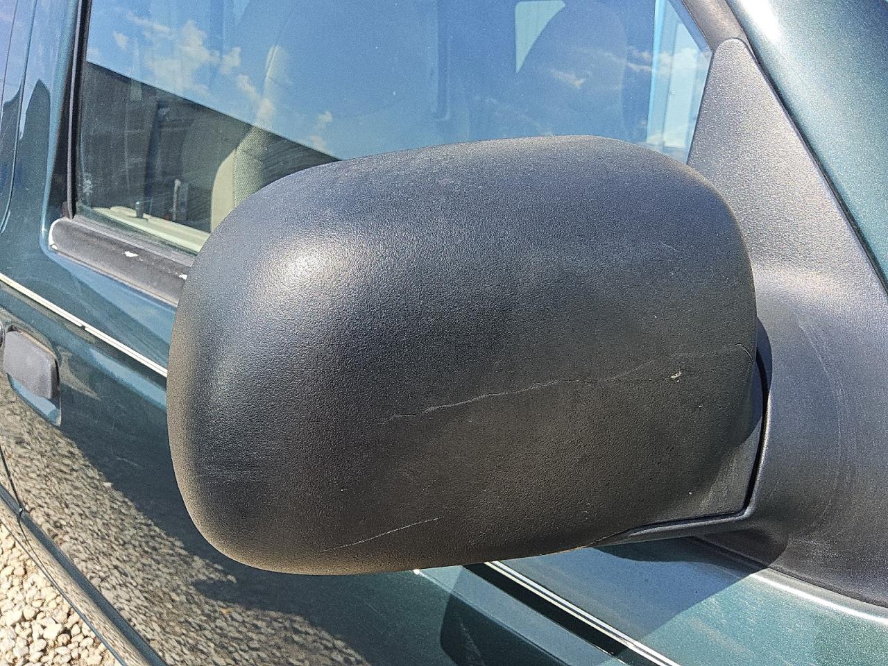 2002 Ford Ranger Super Cab Green vin: 1FTYR44U82PA53309 Damage: Rf Mirror Cover, Multiple Scratches Heavy, 2
