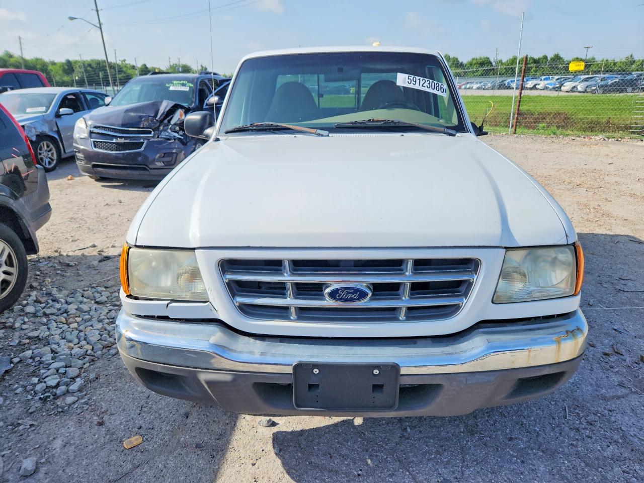 2002 Ford Ranger Super Cab White vin: 1FTYR44U92TA42746