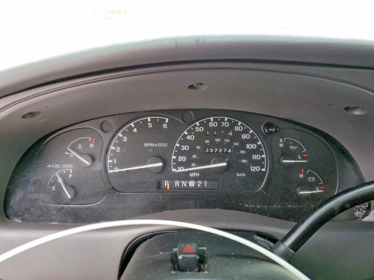 2003 Ford Ranger Super Cab Red vin: 1FTYR44U93PB72570