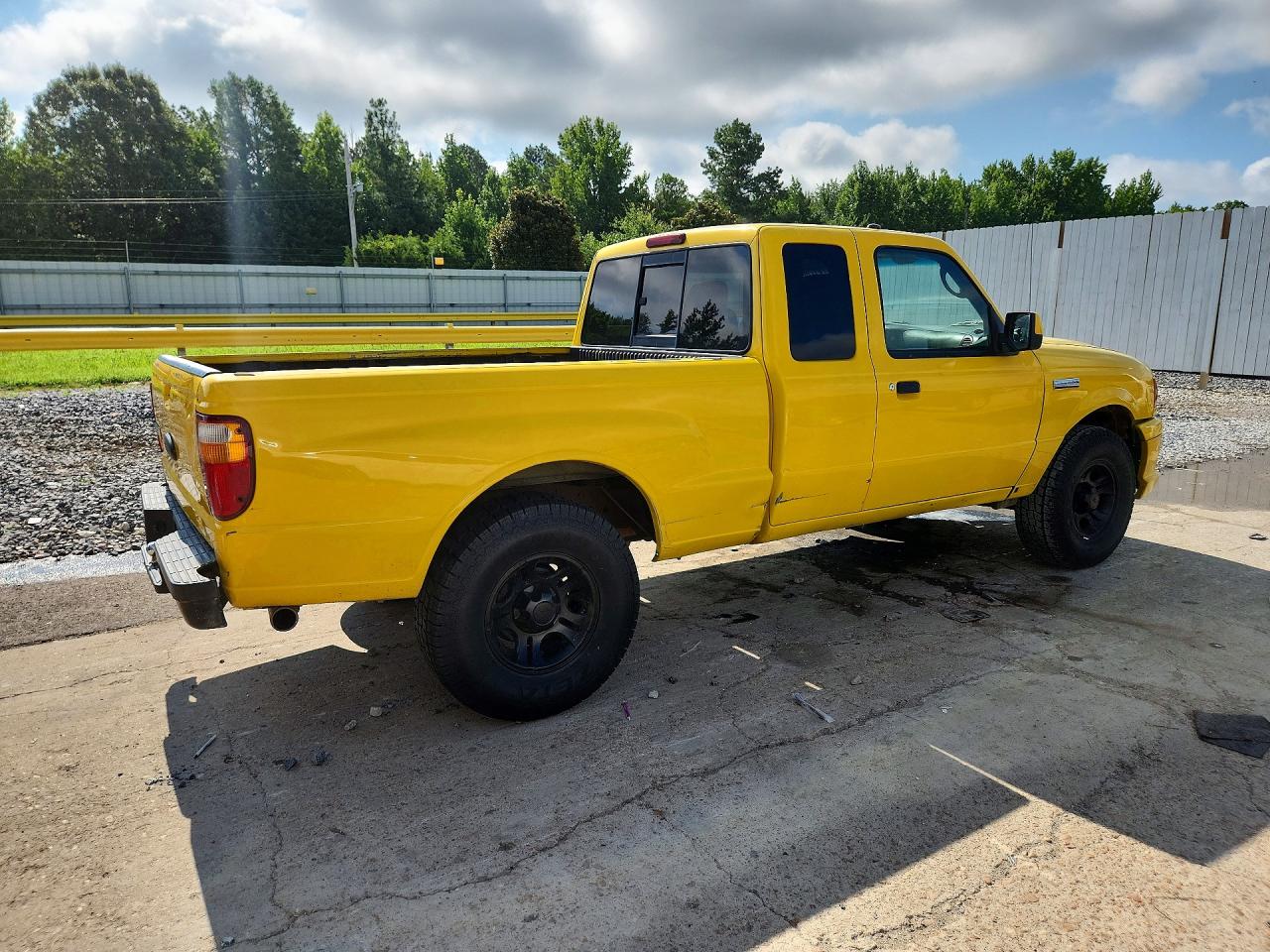 2007 Ford Ranger Super Cab Желтый vin: 1FTYR44UX7PA38933