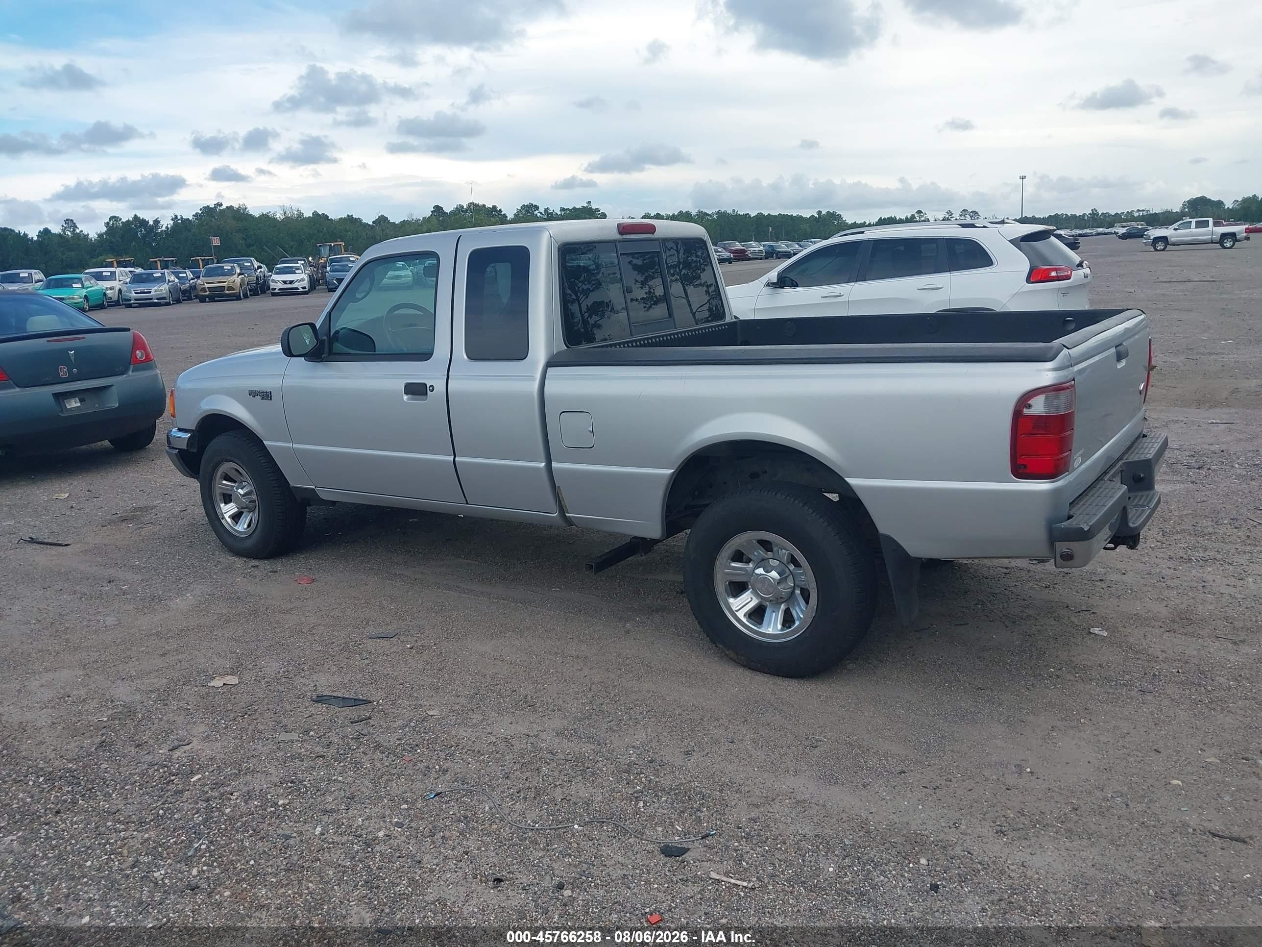 2003 Ford Ranger Super Cab Silver vin: 1FTYR44V03PA78862
