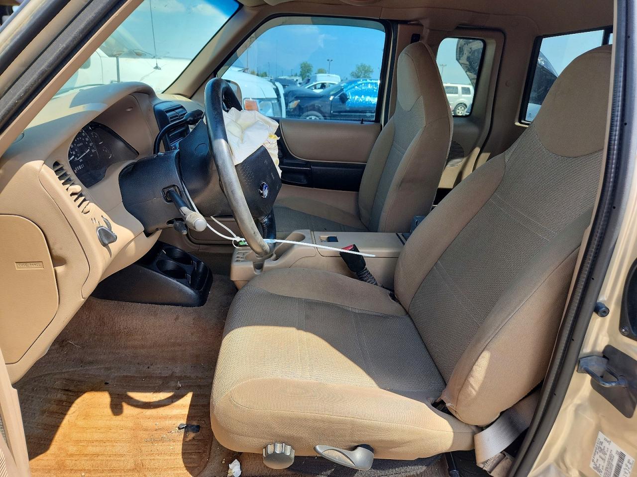 2002 Ford Ranger Super Cab Gold vin: 1FTYR44V42TA71757