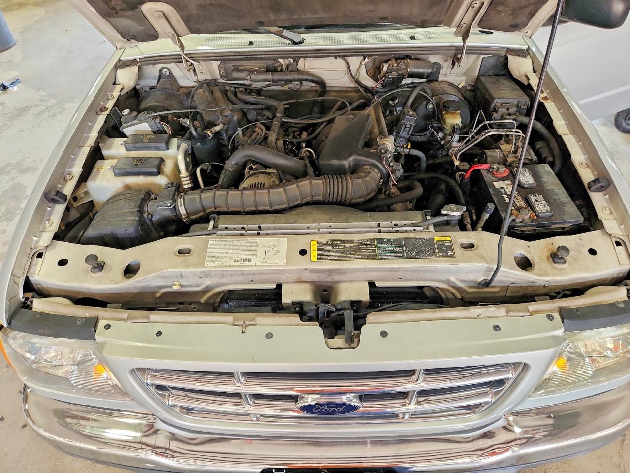 2003 Ford Ranger Super Cab Silver vin: 1FTYR44V53PB09331