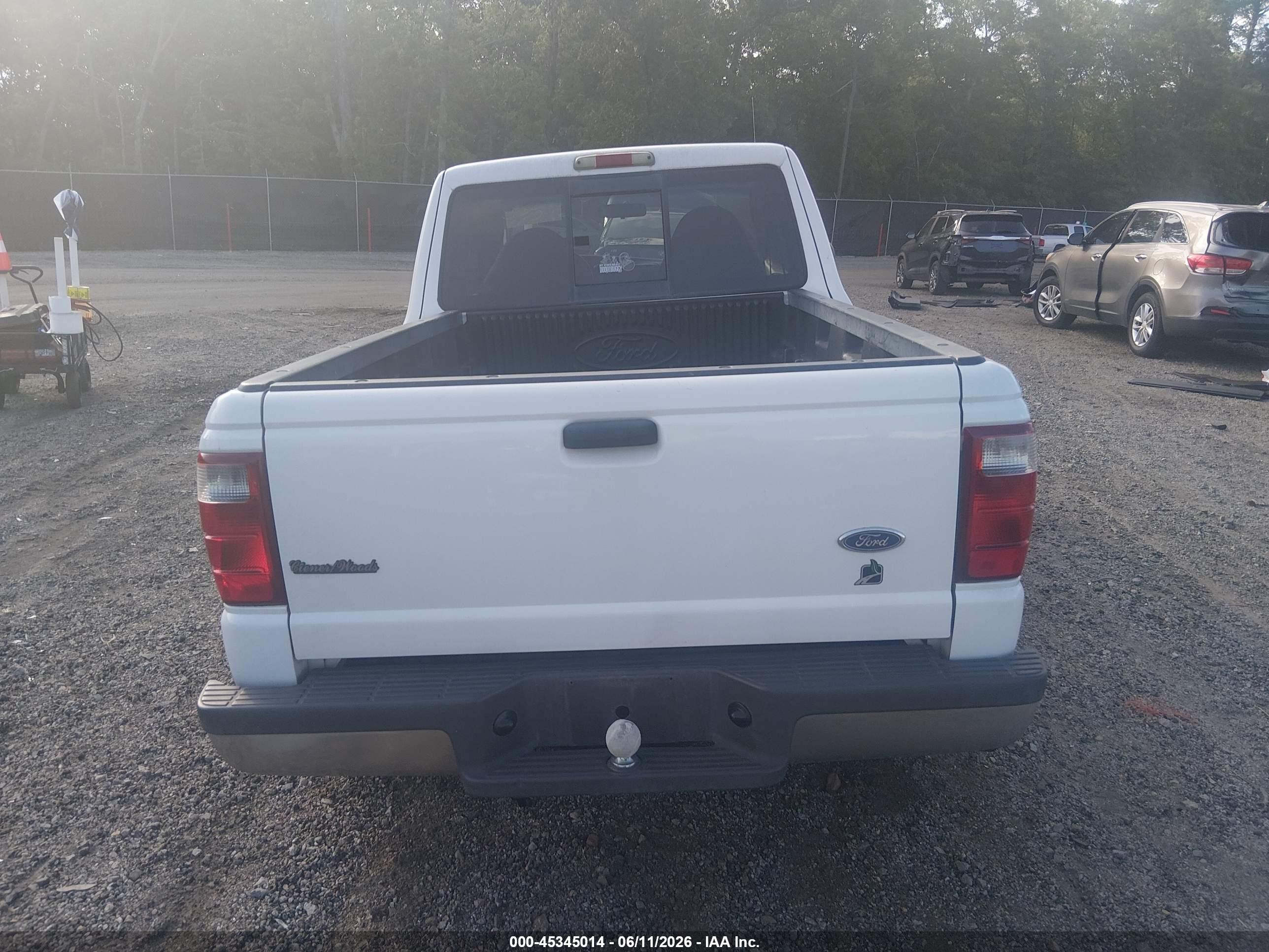 2003 Ford Ranger Edge/tremor/xlt White vin: 1FTYR44V63PA05544