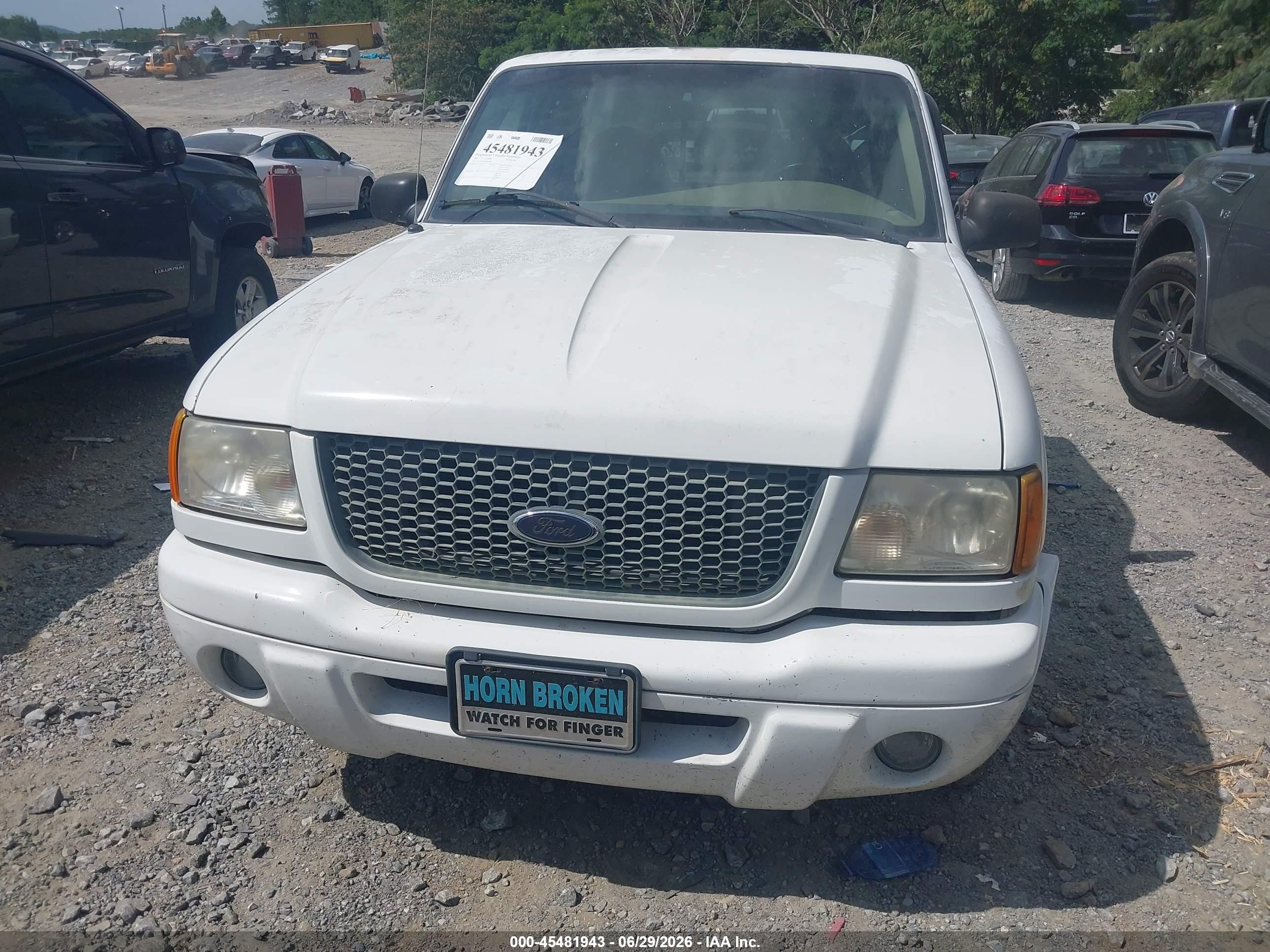 2002 Ford Ranger Edge/tremor/xlt Белый vin: 1FTYR44V82PB57808