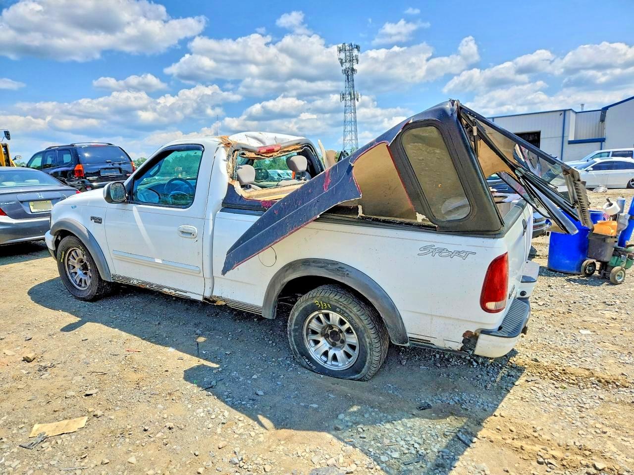 2001 Ford F150 Белый vin: 1FTZF17201NB63044