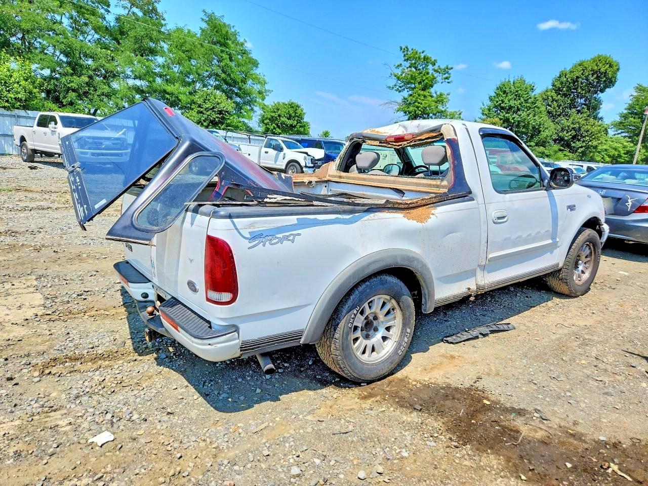 2001 Ford F150 Белый vin: 1FTZF17201NB63044