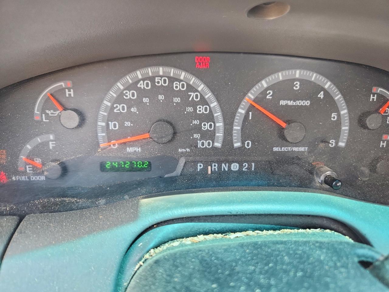 2001 Ford F150 Белый vin: 1FTZF17201NB63044