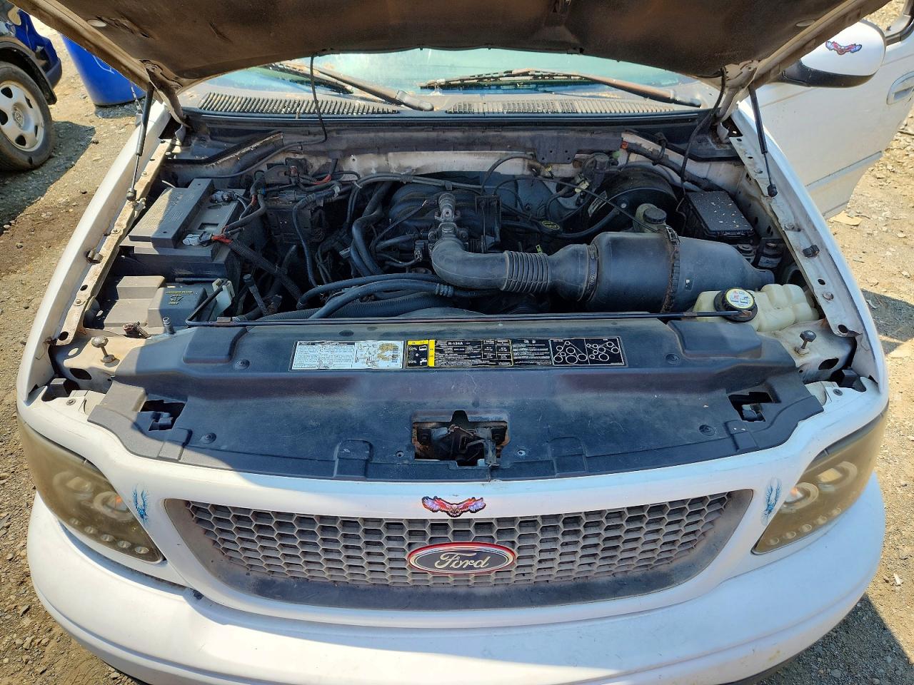 2001 Ford F150 Белый vin: 1FTZF17201NB63044