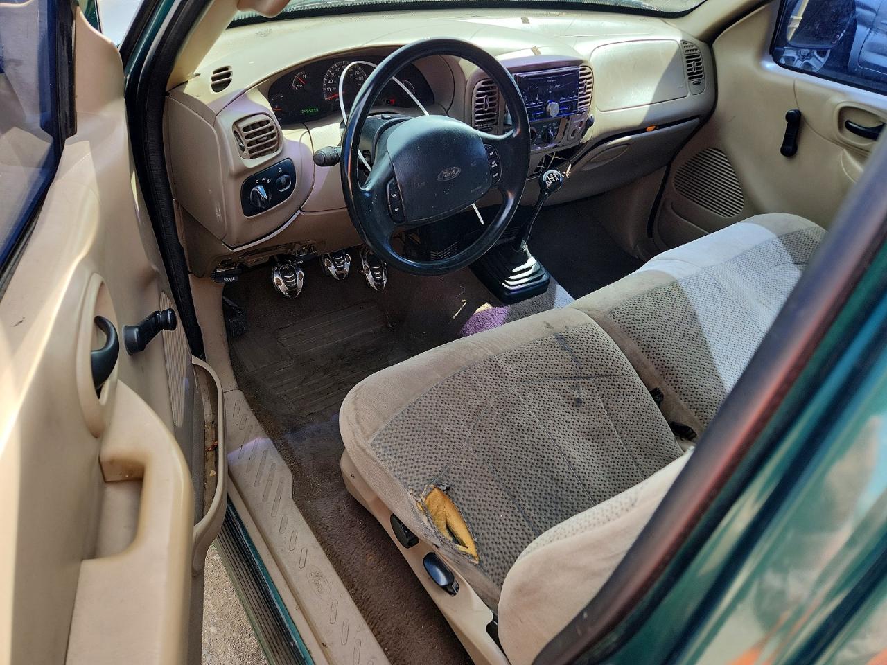 2000 Ford F150 Green vin: 1FTZF1720YKA44549