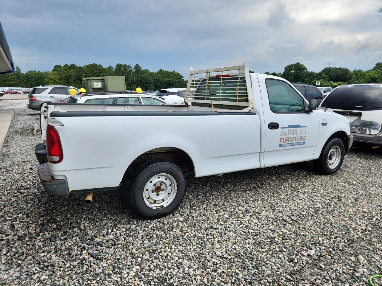 1998 Ford F150 White vin: 1FTZF1722WNB08666 Damage: Right Bed Side, Dent(S) W/ Paint Dmg, > 12 Inches