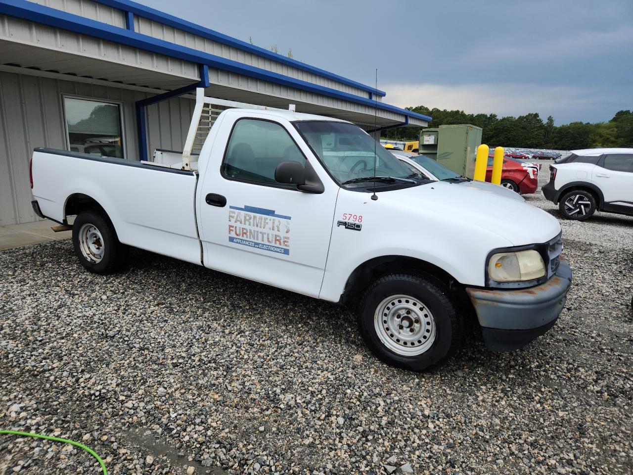 1998 Ford F150 White vin: 1FTZF1722WNB08666 Damage: Overall Vehicle, De-Identify, Removal Required