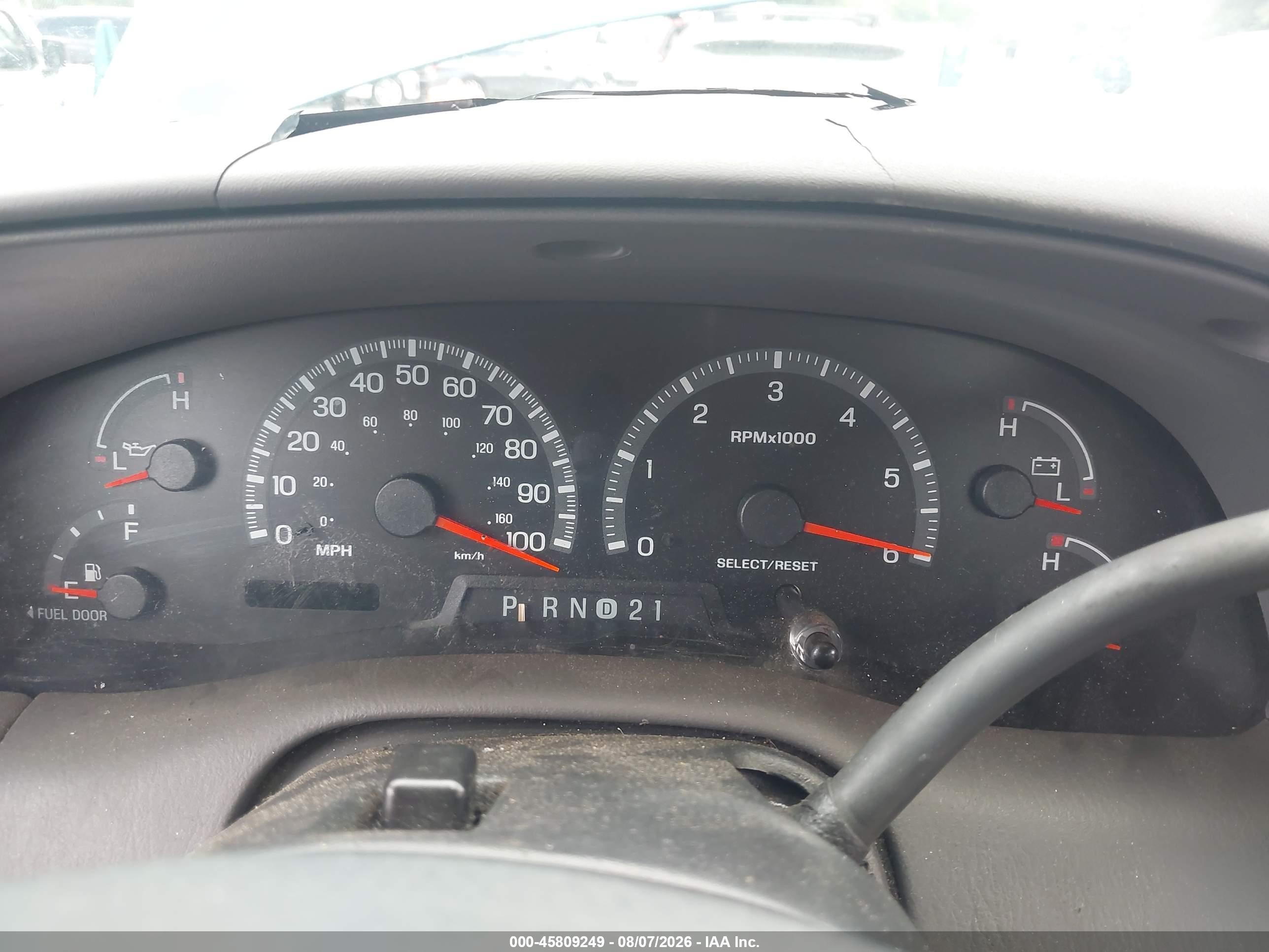 2000 Ford F-150 Work Series/xl/xlt Зеленый vin: 1FTZF1722YNB32162