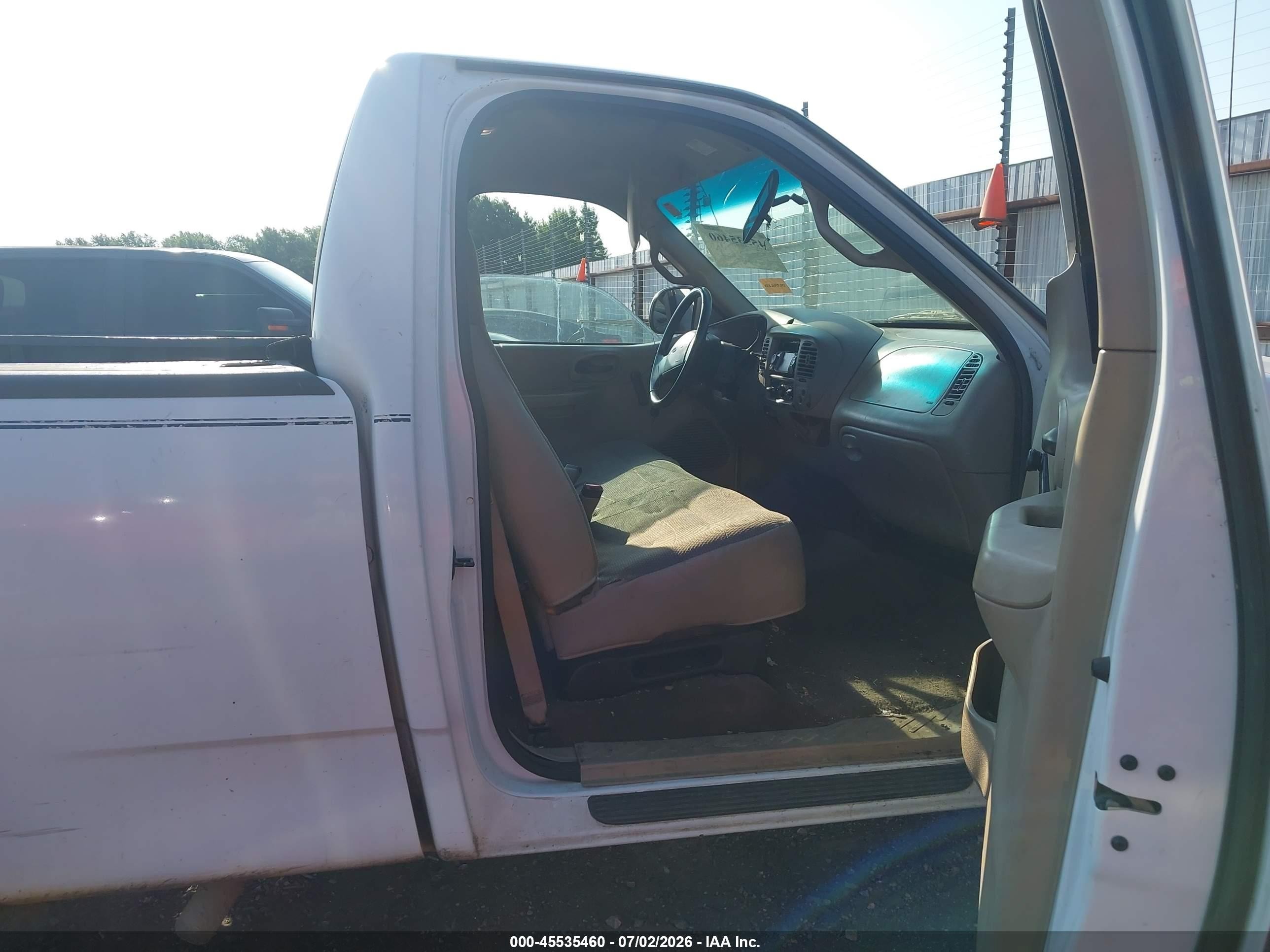 2000 Ford F-150 Work Series/xl/xlt White vin: 1FTZF1722YNB72905