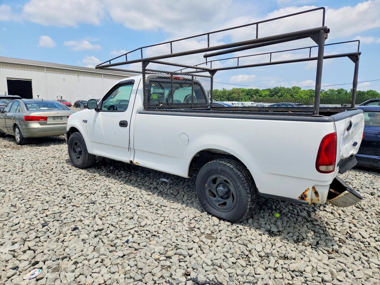 2000 Ford F150 White vin: 1FTZF1723YNB80415