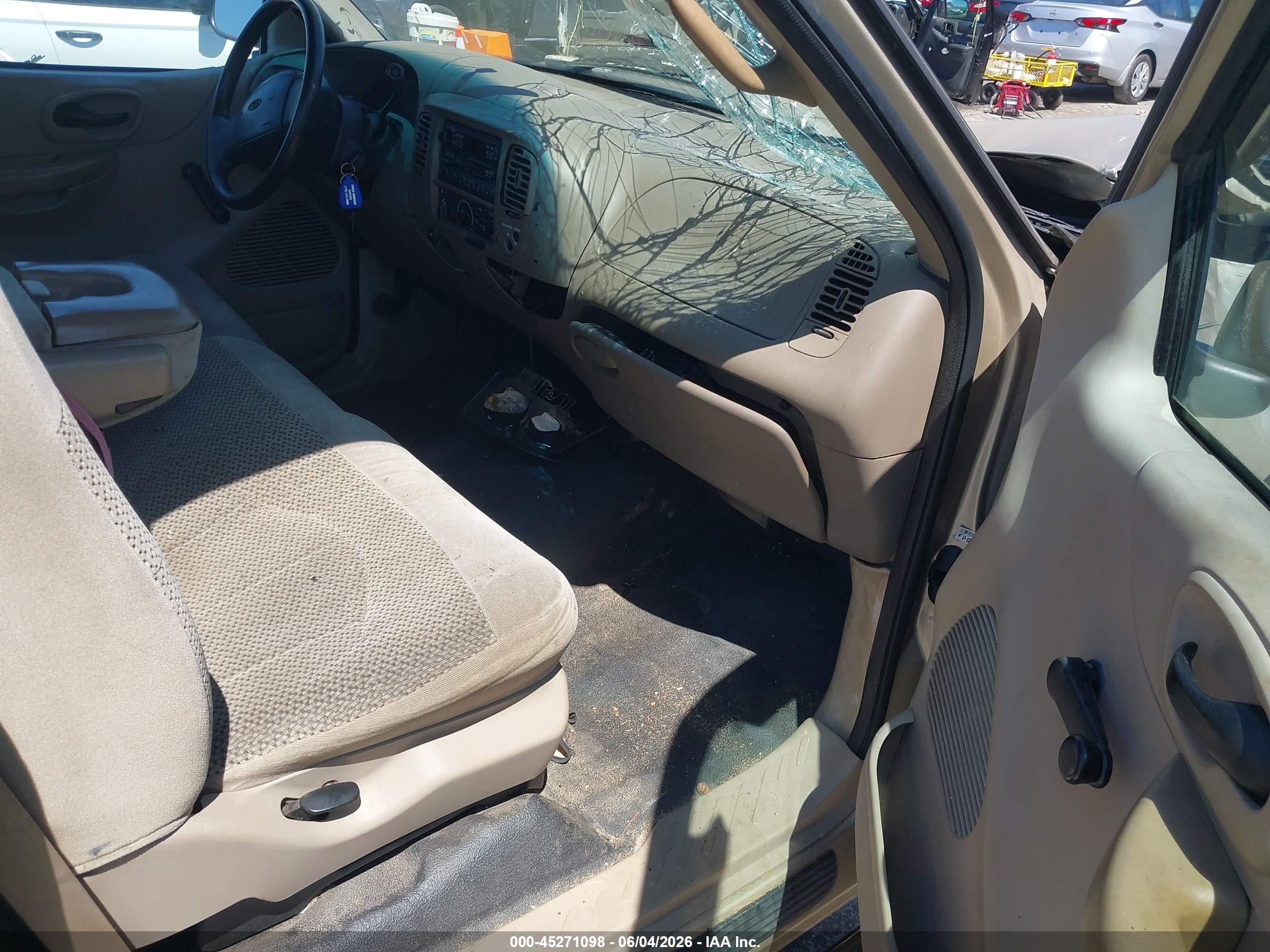 2000 Ford F-150 Work Series/xl/xlt Коричневый vin: 1FTZF1724YNA20642