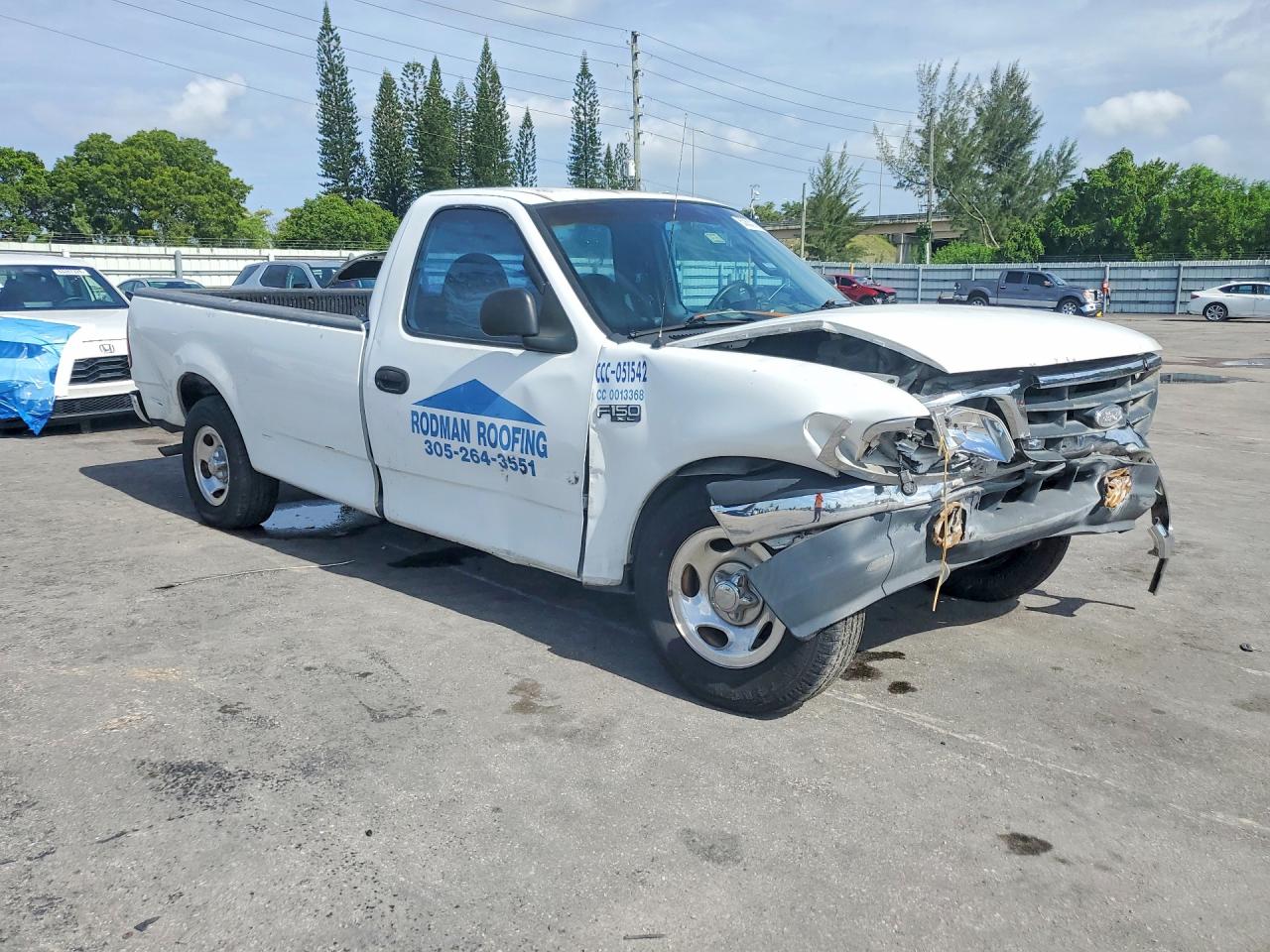 2000 Ford F150 White vin: 1FTZF1724YNB30252