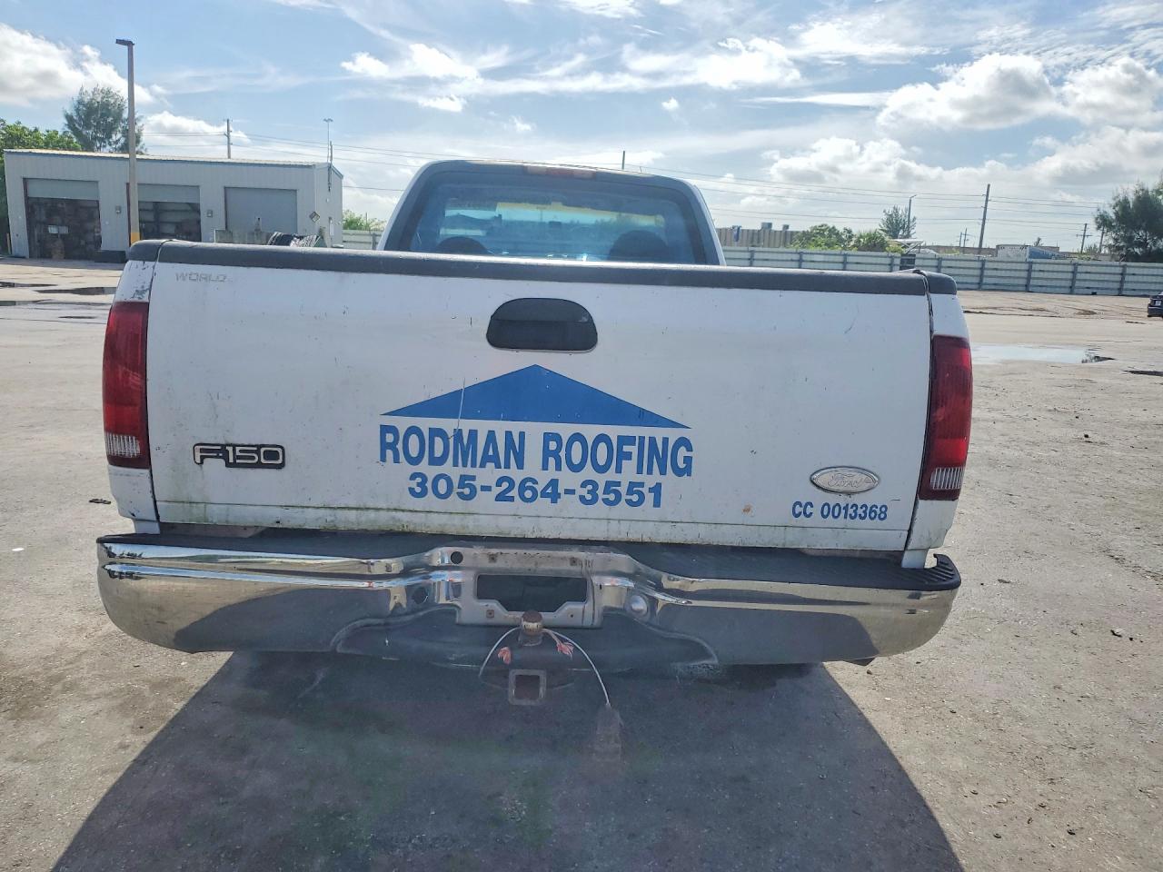 2000 Ford F150 White vin: 1FTZF1724YNB30252