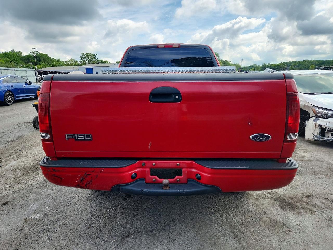 2001 Ford F150 Red vin: 1FTZF17251NB66120