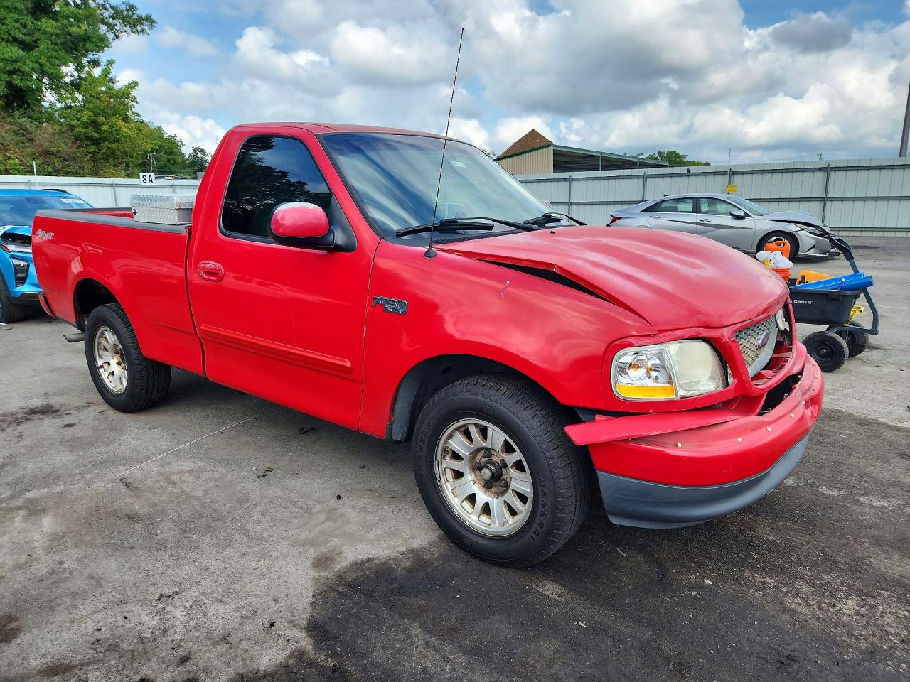 2001 Ford F150 Red vin: 1FTZF17251NB66120