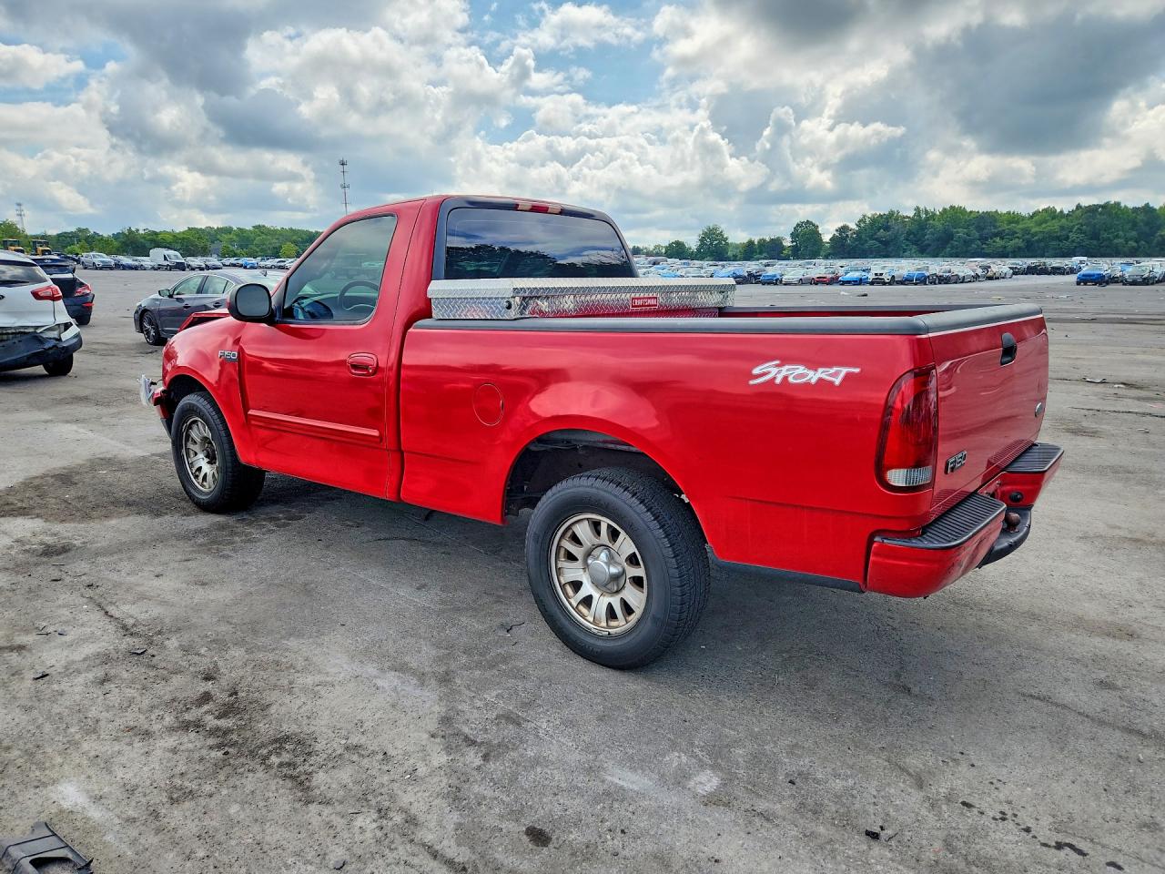 2001 Ford F150 Red vin: 1FTZF17251NB66120