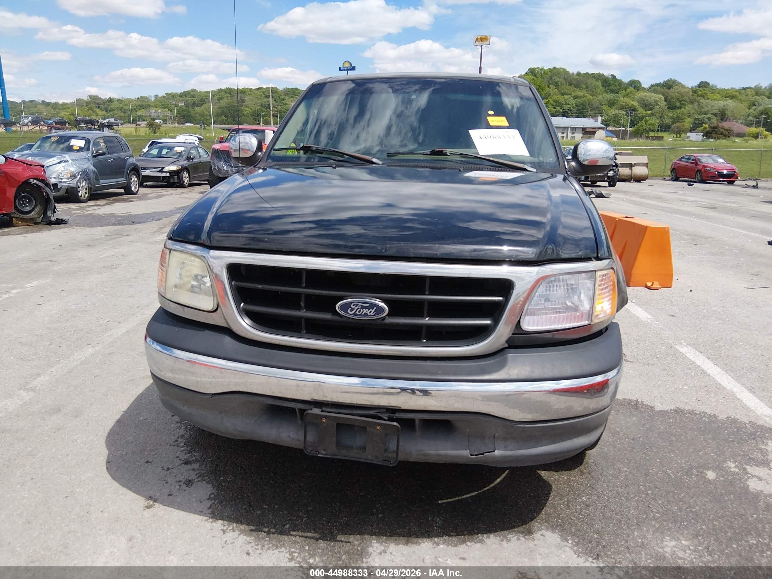 2000 Ford F-150 Work Series/xl/xlt Black vin: 1FTZF1725YNB48419