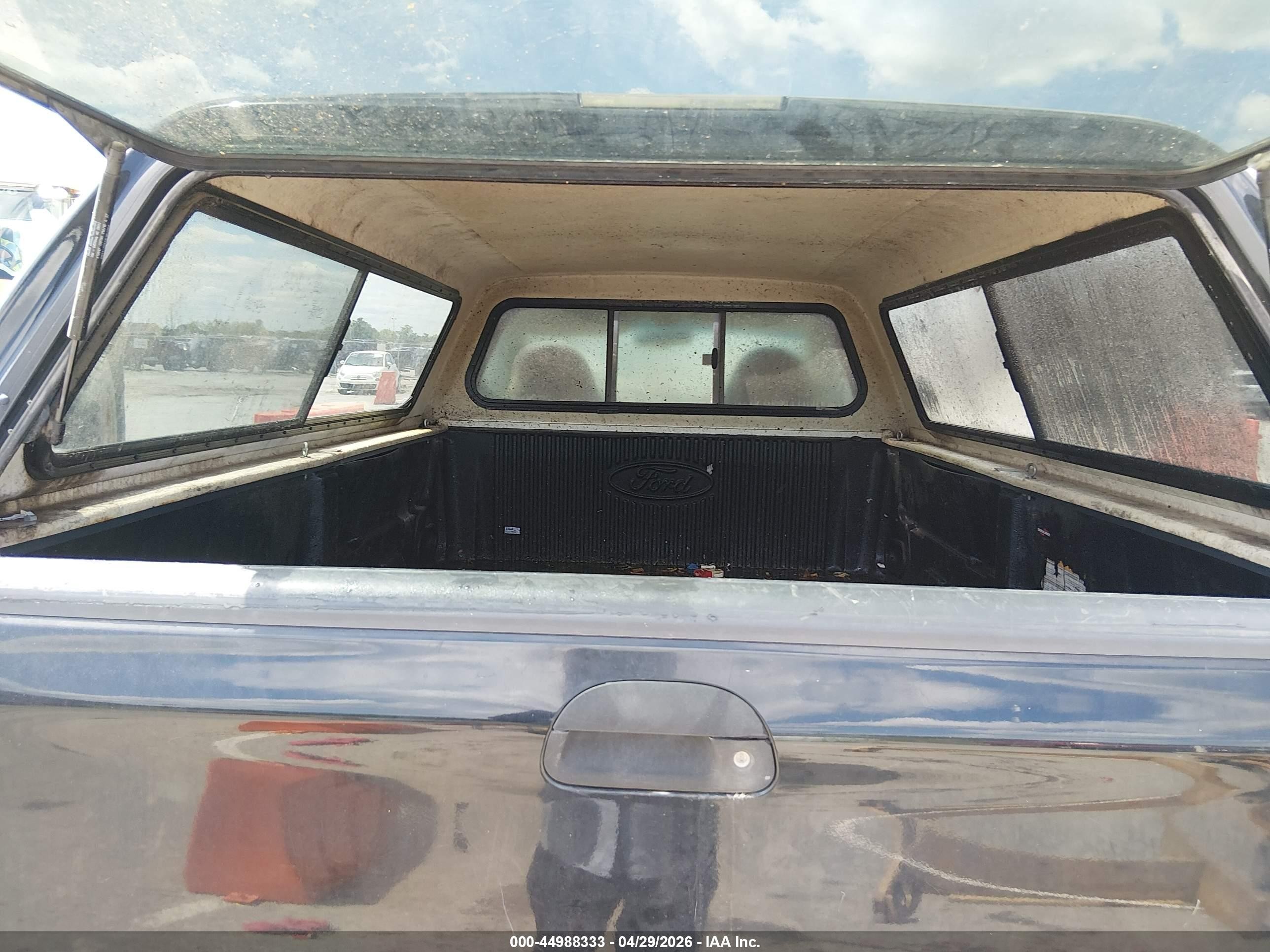 2000 Ford F-150 Work Series/xl/xlt Black vin: 1FTZF1725YNB48419