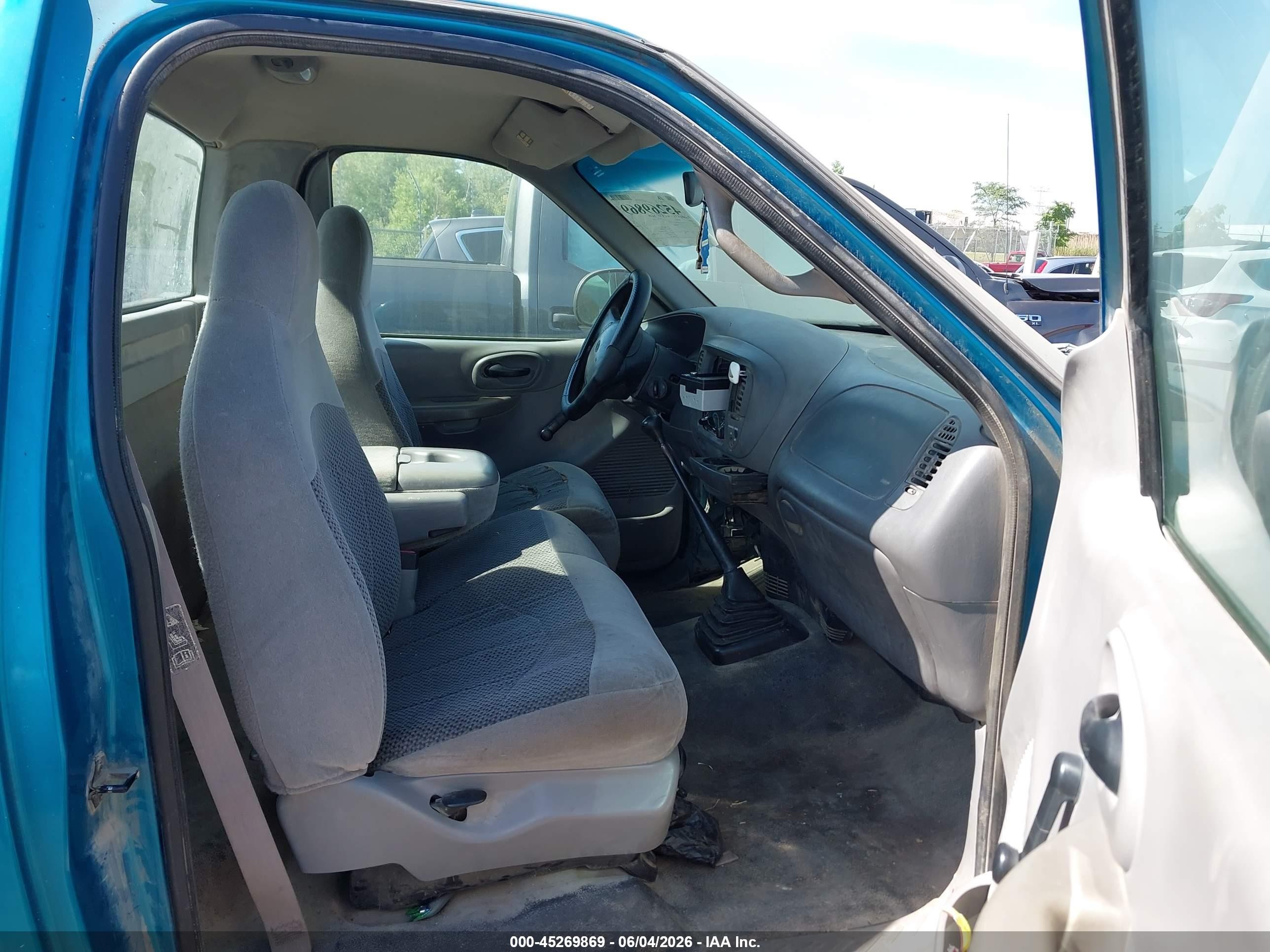 1999 Ford F-150 Work Series/xl/xlt Turquoise vin: 1FTZF1726XKA55909