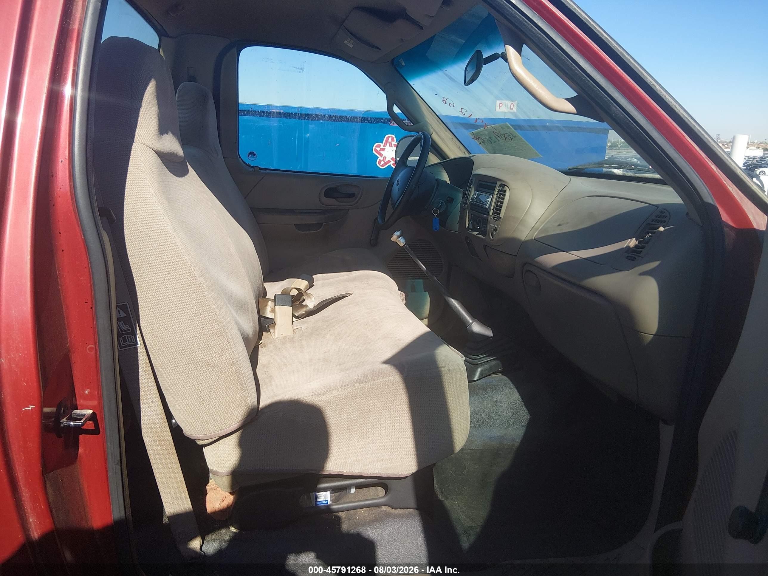 2001 Ford F-150 Xl/xlt Красный vin: 1FTZF17271NC00784