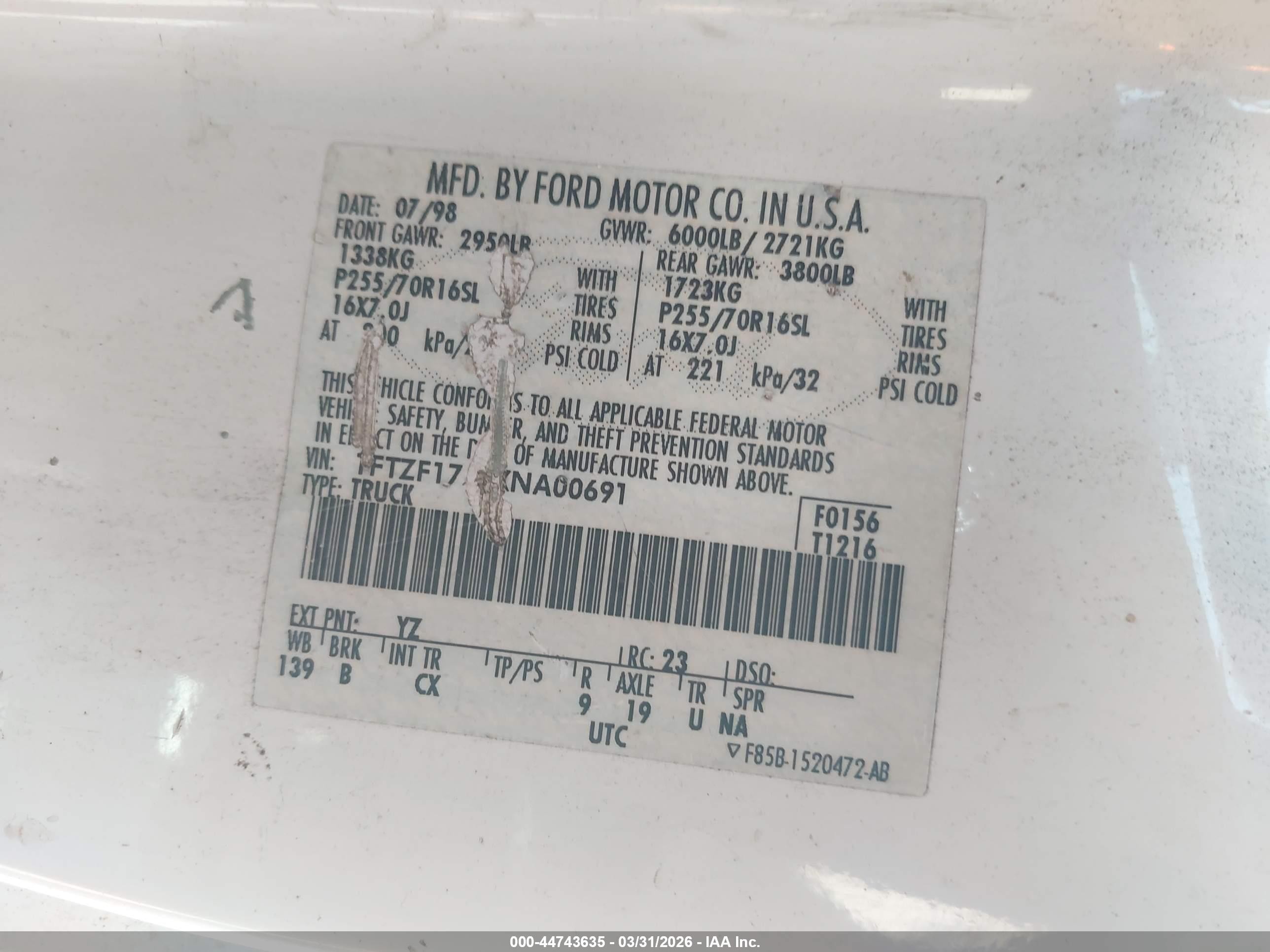 1999 Ford F-150   Белый vin: 1FTZF1727XNA00691