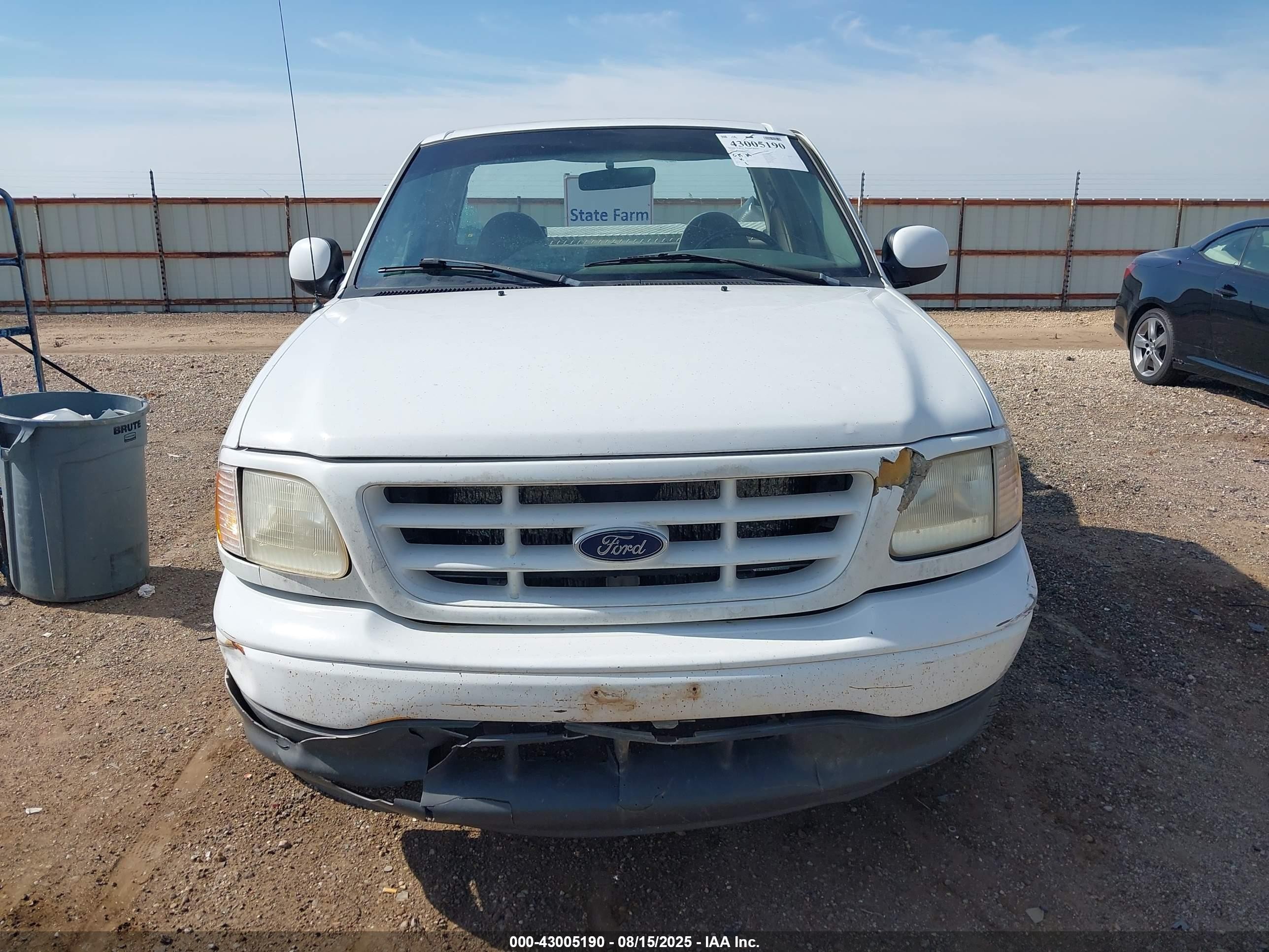 1999 Ford F-150 Work Series/xl/xlt White vin: 1FTZF1728XKB42839