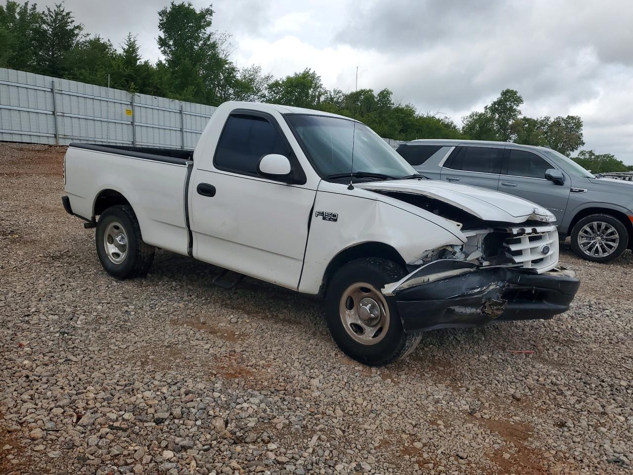 2000 Ford F150 White vin: 1FTZF1729YKA60944