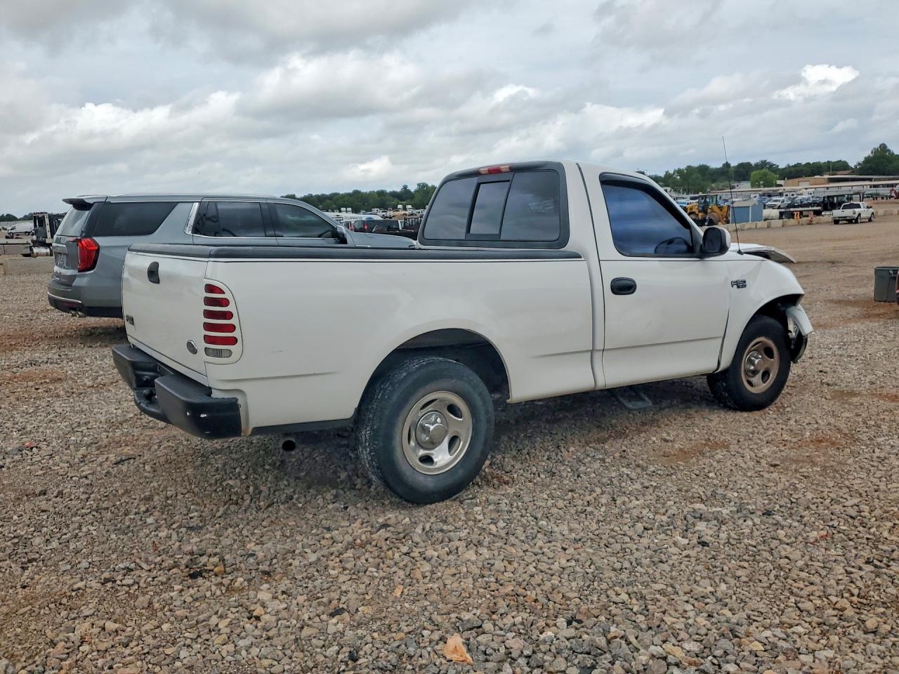 2000 Ford F150 White vin: 1FTZF1729YKA60944