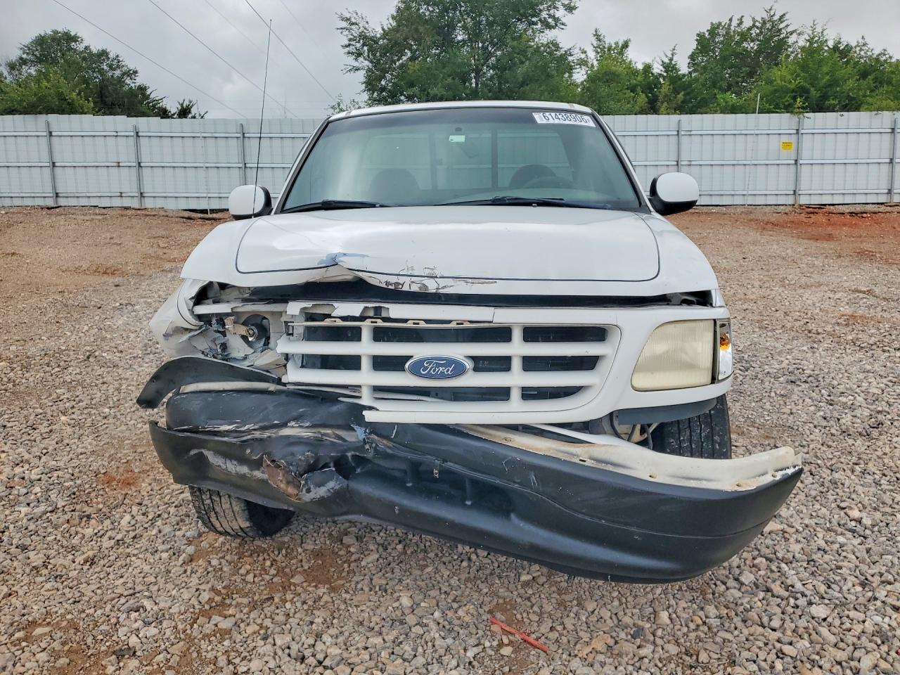 2000 Ford F150 White vin: 1FTZF1729YKA60944
